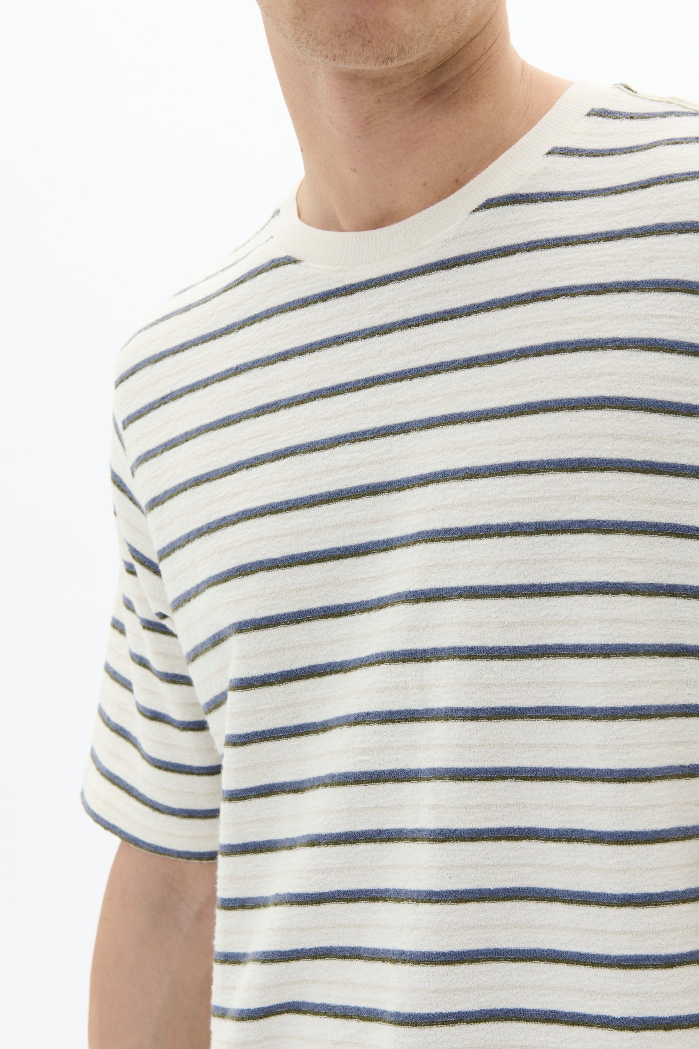 MAkai T-shirt LOOKBOOK DETAIL 30208134-110104