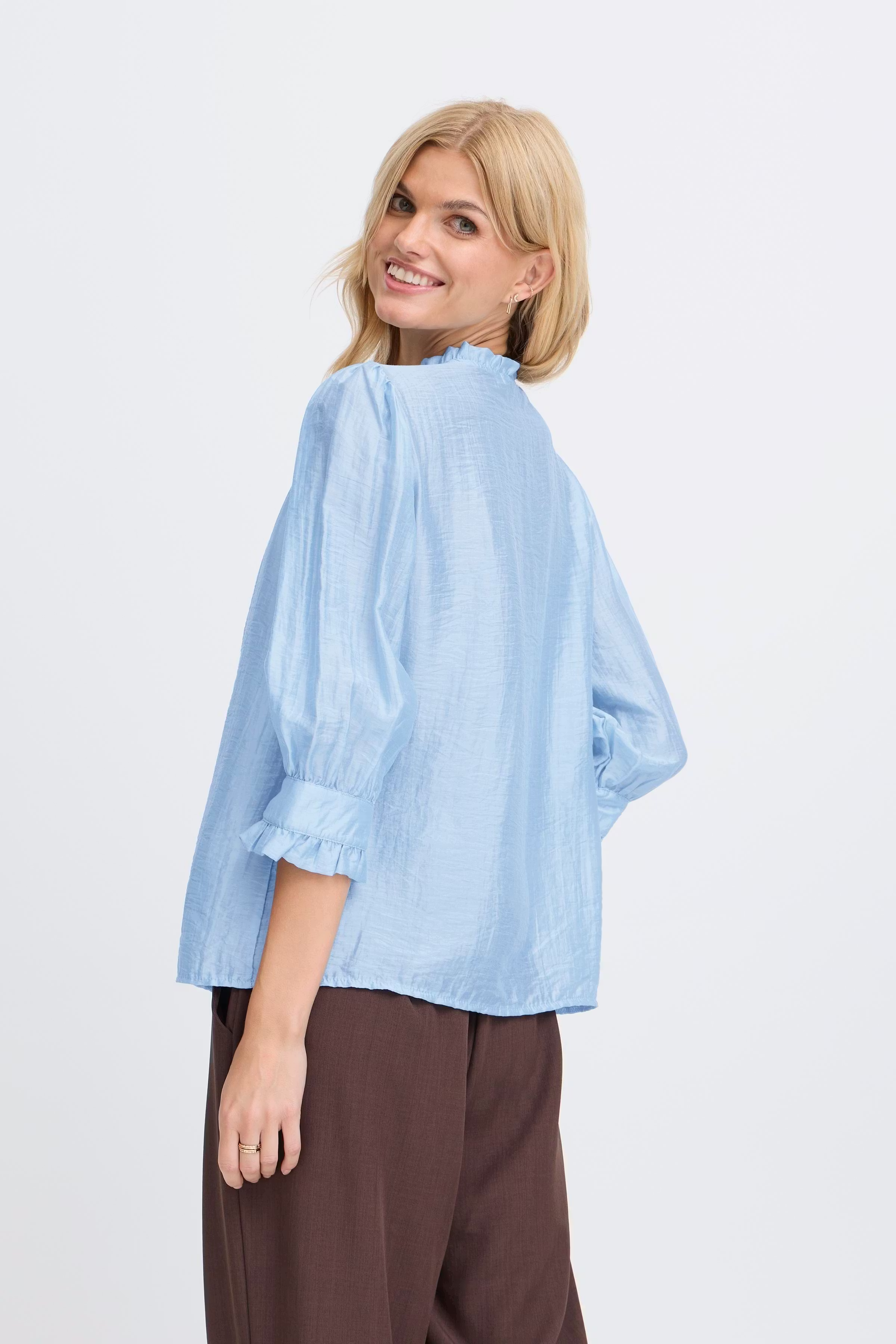 SBLEICE Bluse LOOKBOOK BACK 22100900-153915