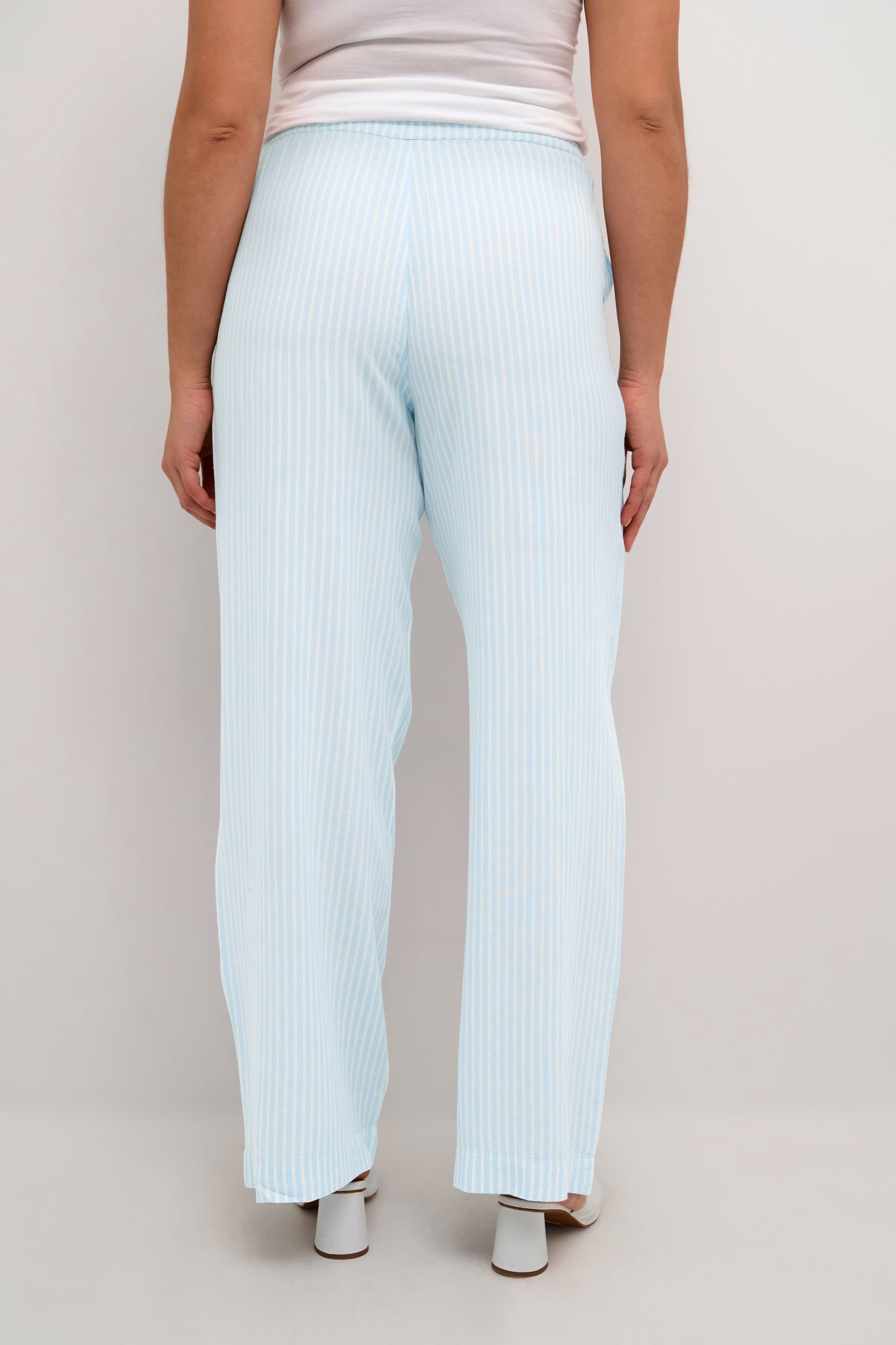 KAmilia Linen trousers LOOKBOOK BACK 10508314-105969