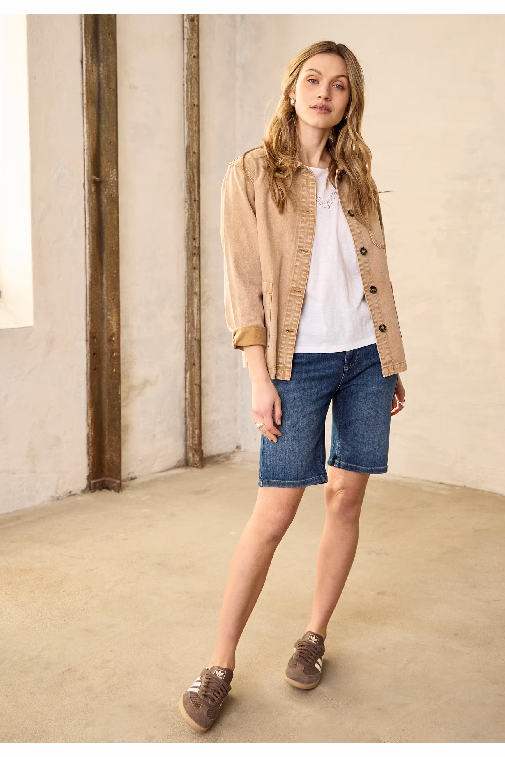 PZKAYLA Shorts LOCATION NONE 50210339-200005