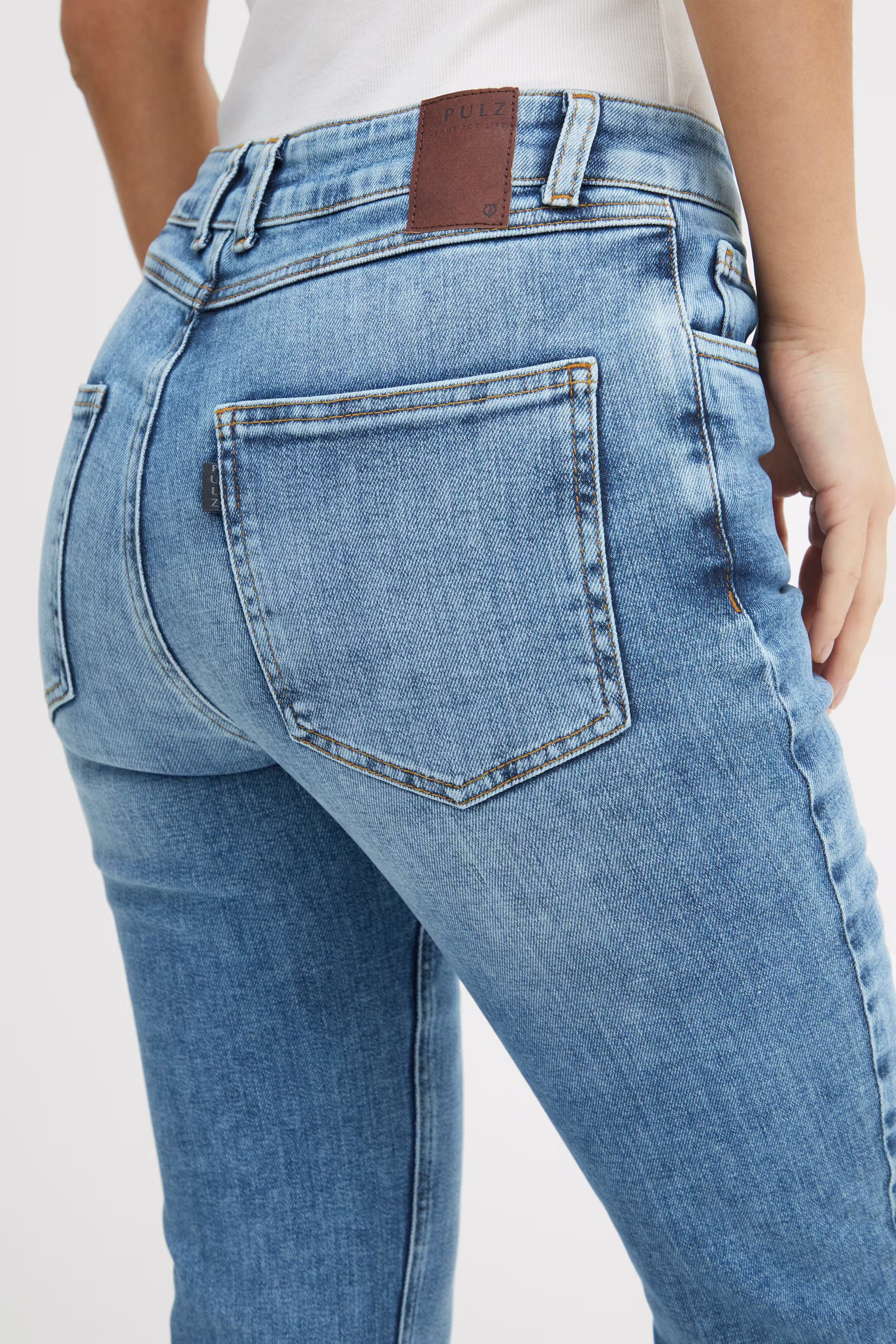 PZRIA Jeans LOOKBOOK DETAIL 50207172-200005