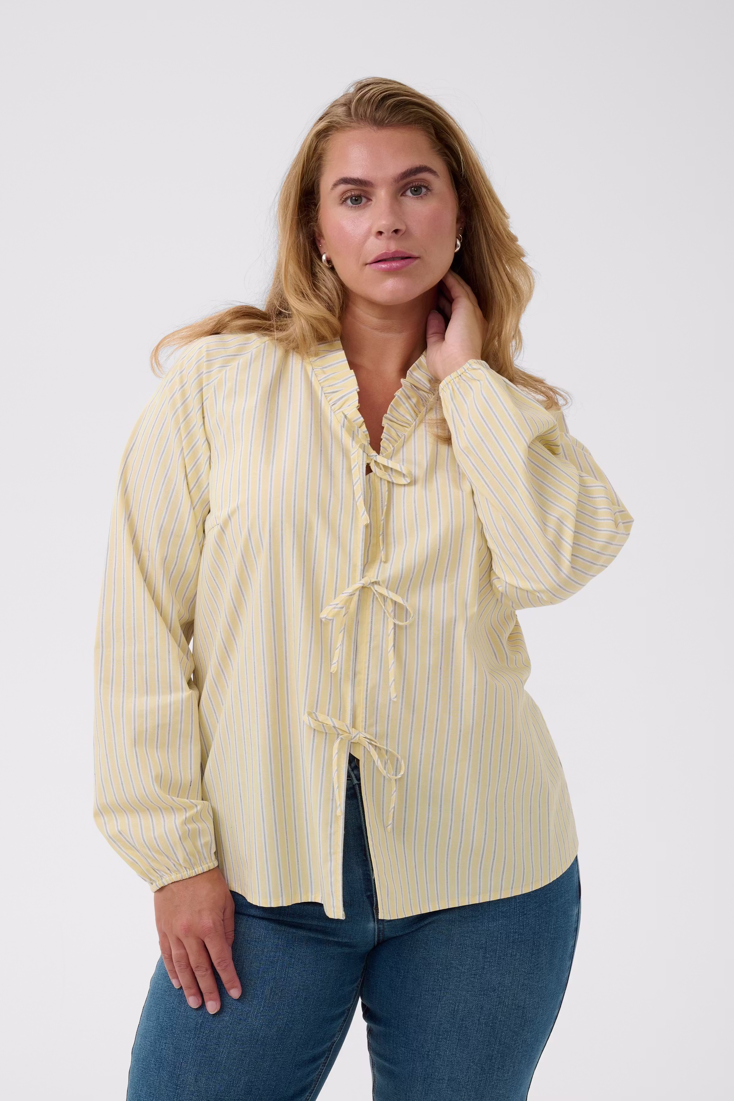 KCesther Bluse LOOKBOOK FRONT 10584290-109505