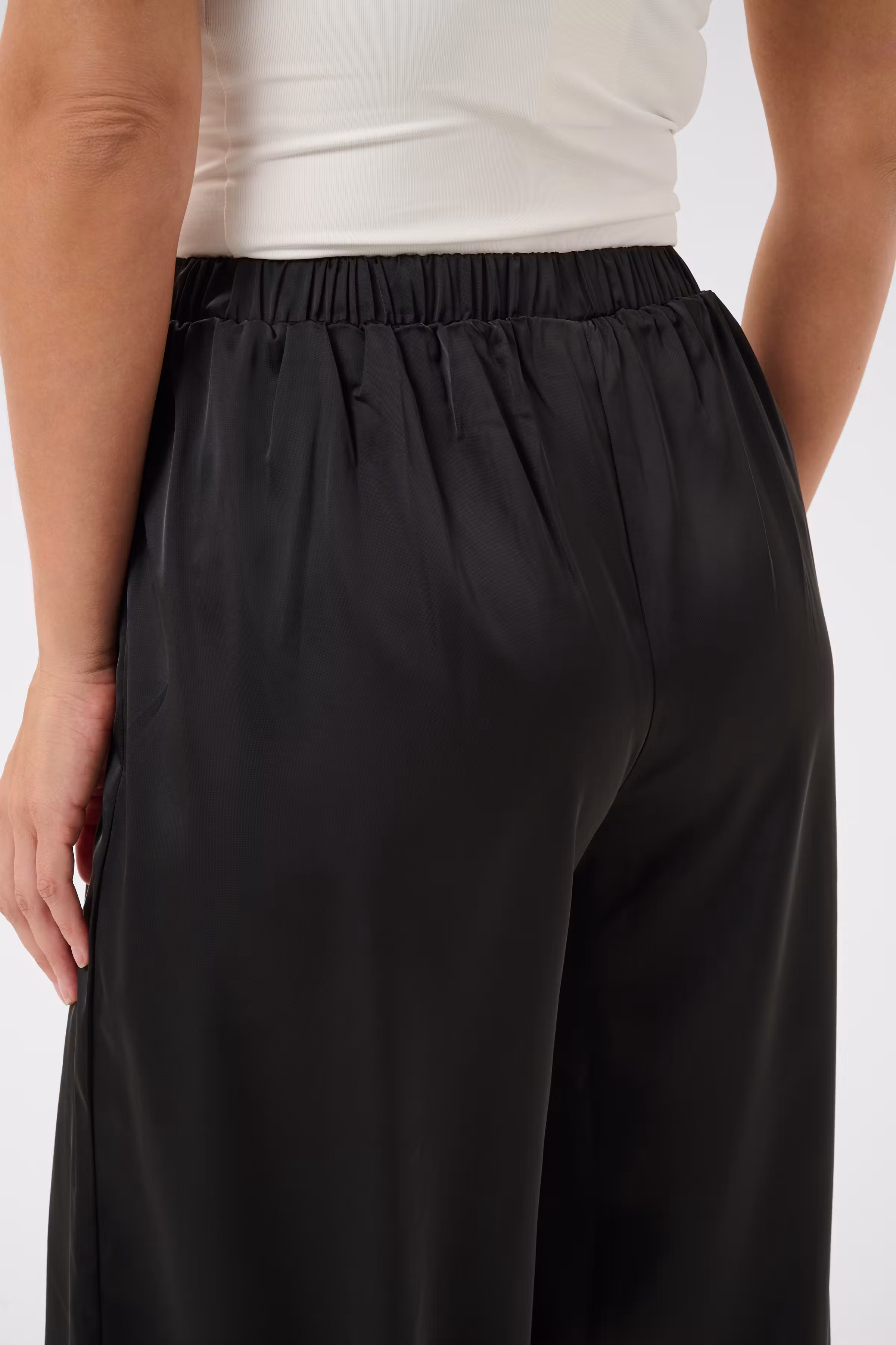 KAfaye Hose LOOKBOOK DETAIL 10513193-194008