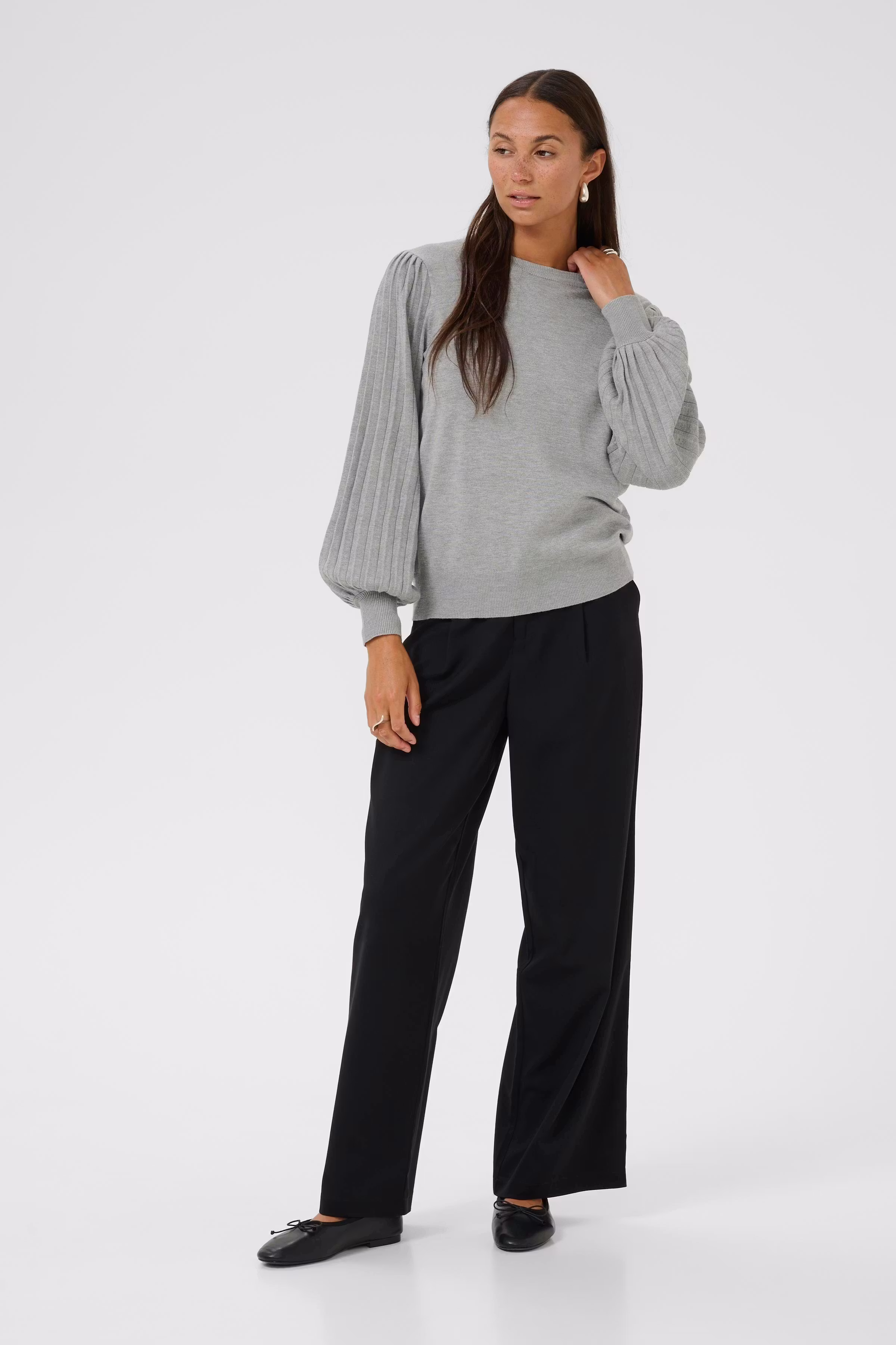 KAlone Pullover LOOKBOOK FRONT 10507905-100126