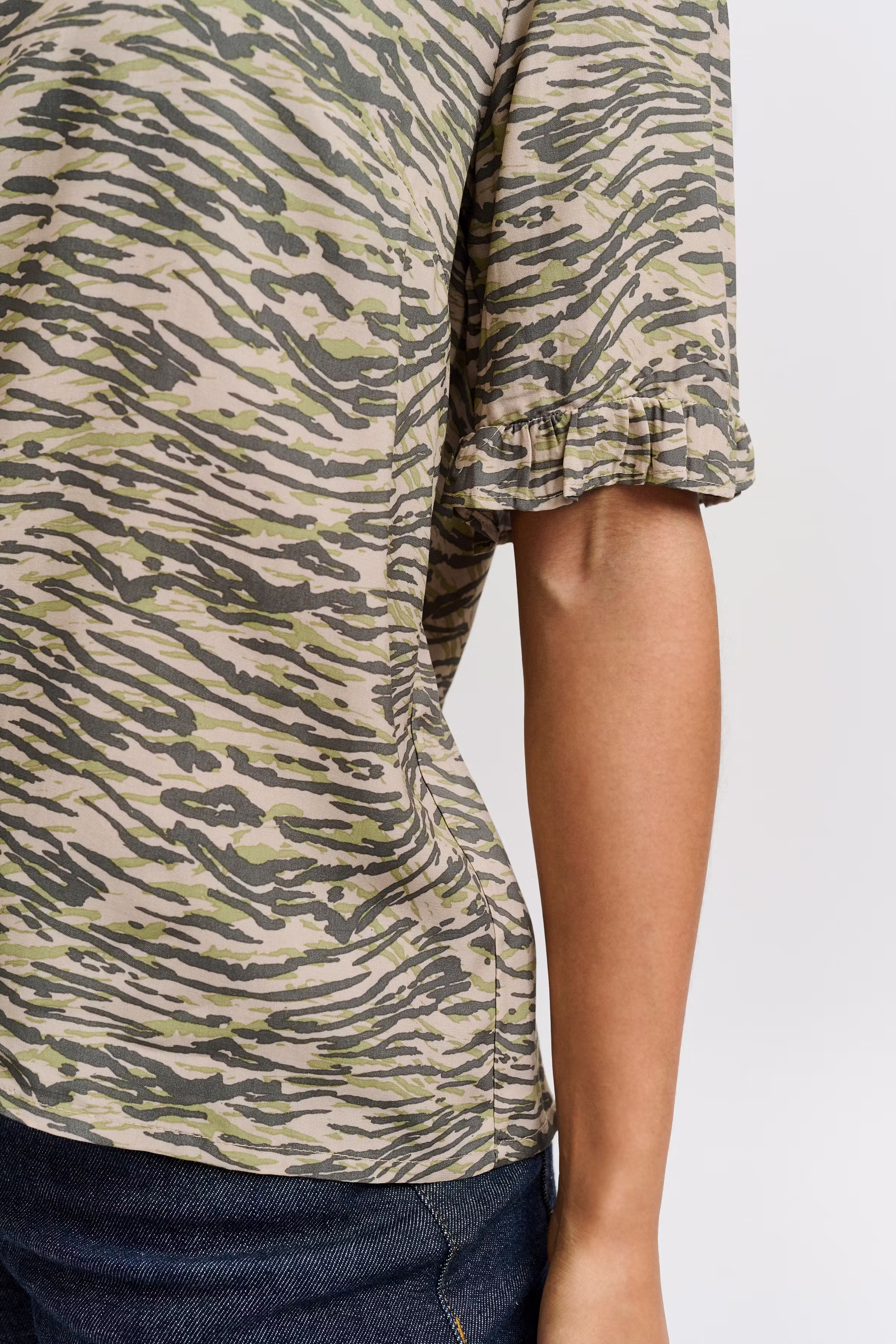 Kortærmet bluse LOOKBOOK DETAIL 50206456-201106