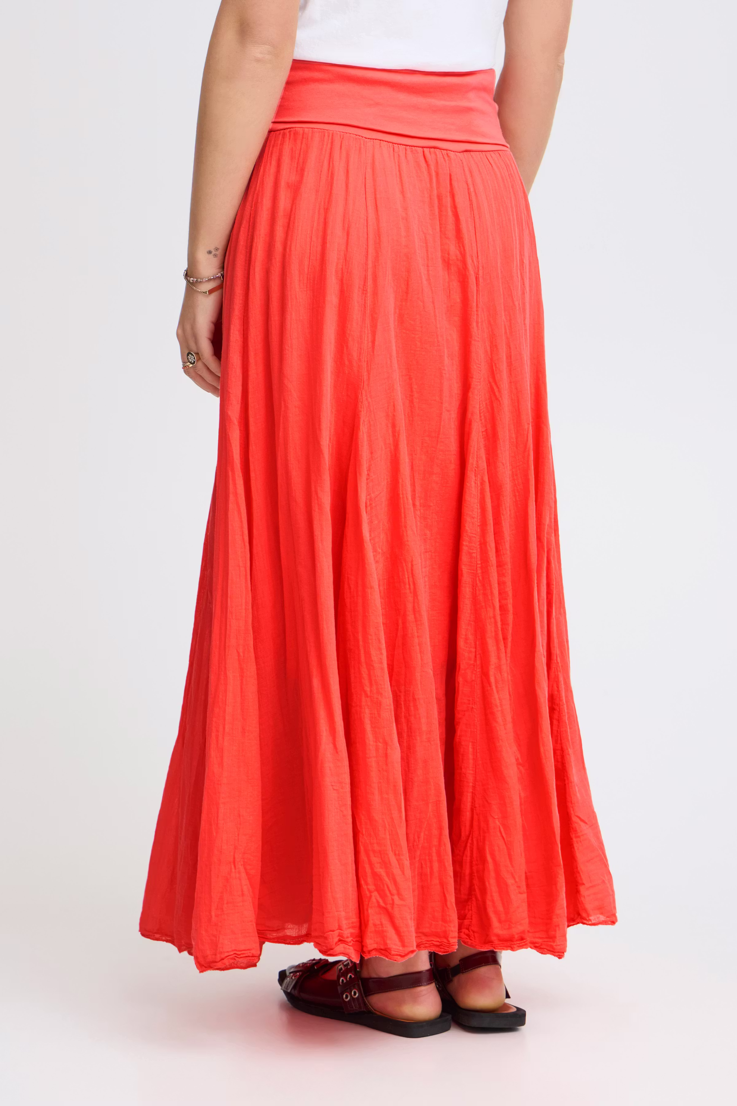 SBMUSE Skjørt LOOKBOOK BACK 22100179-171643