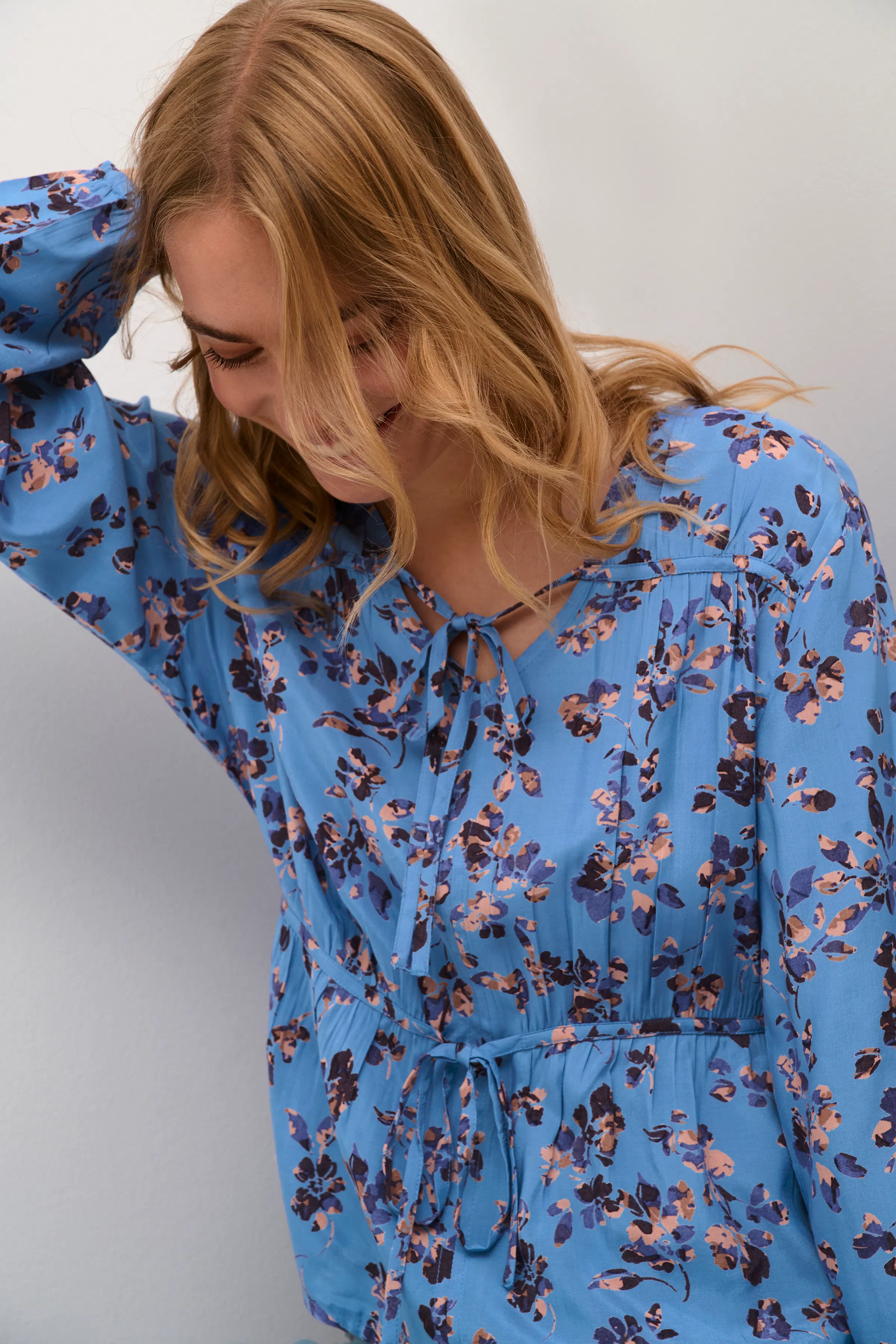 CREnna Bluse LOOKBOOK DETAIL 10612205-105264