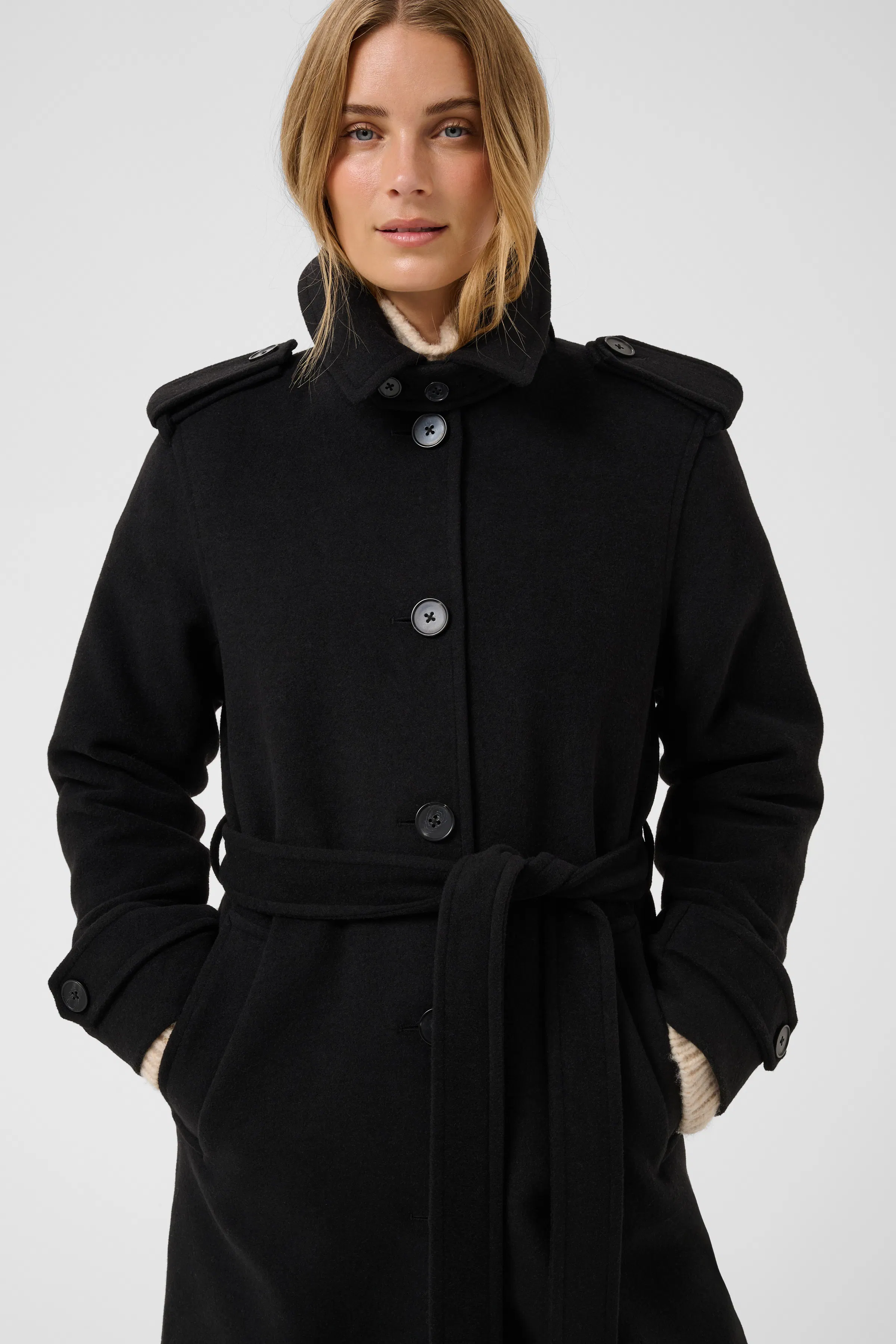 CarmellaPW Coat LOOKBOOK FRONT 30310636-194008