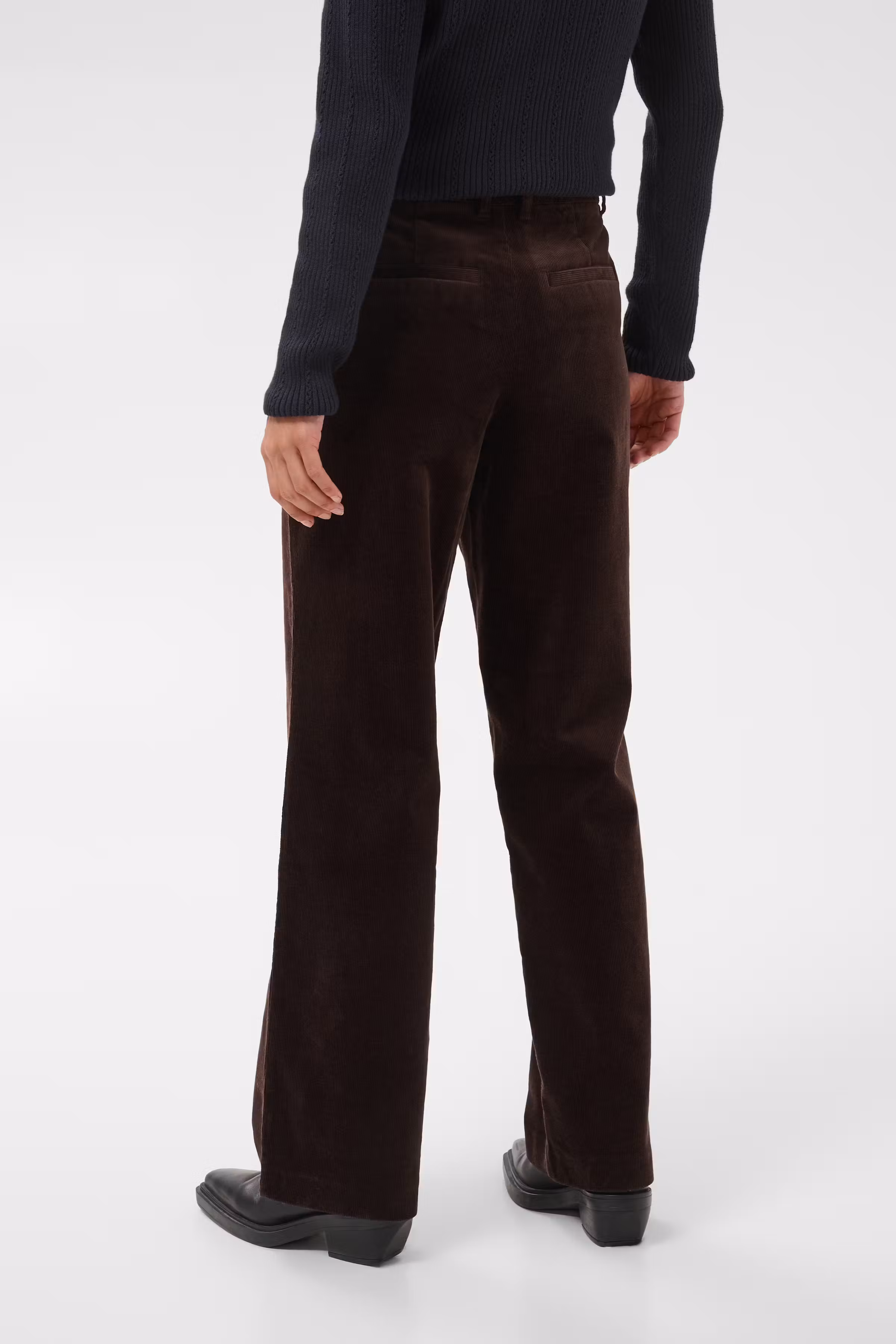 ColumbinePW Hose LOOKBOOK BACK 30311156-191106
