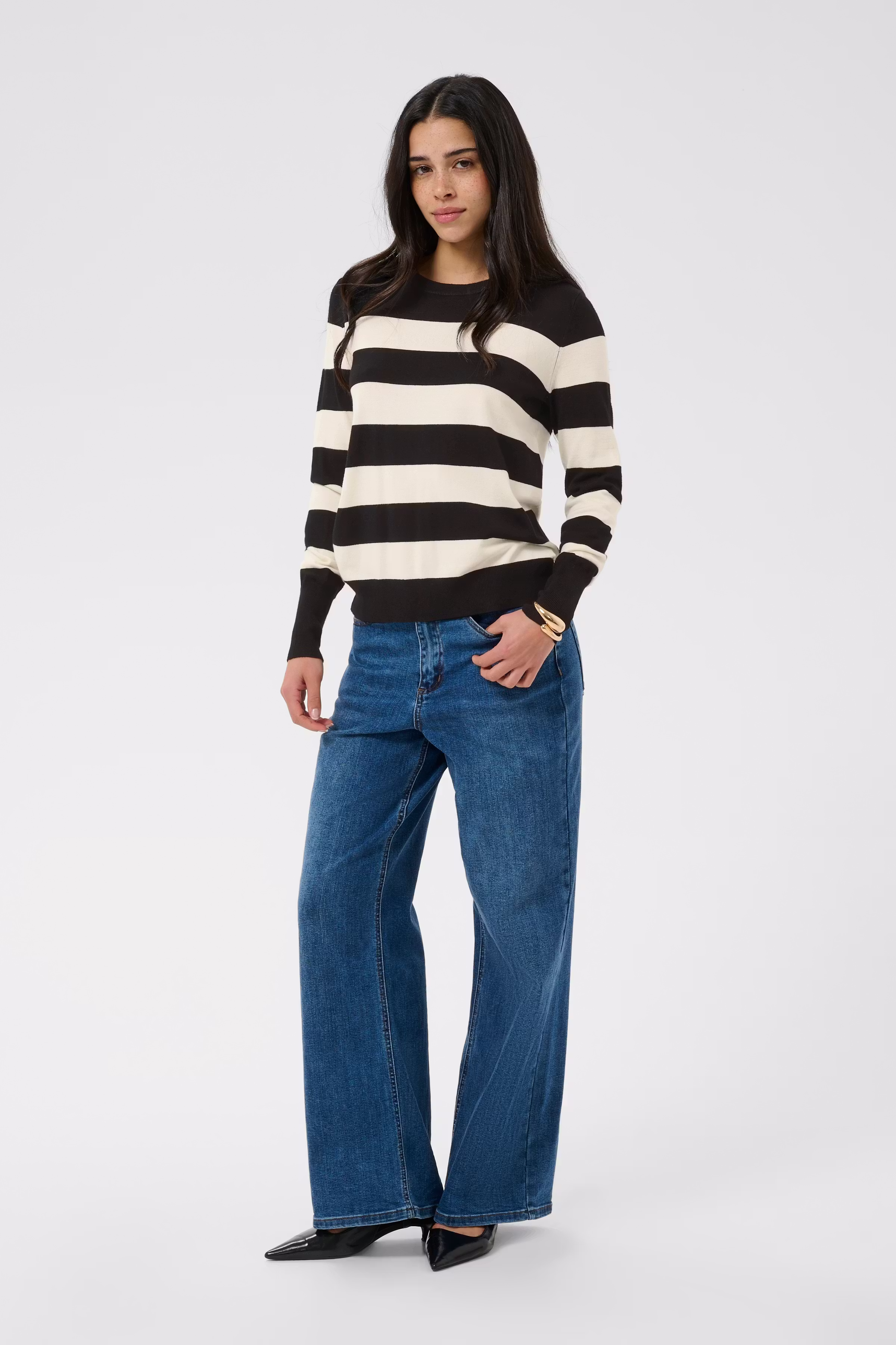 KAlizza Pullover LOOKBOOK FRONT 10509065-106466