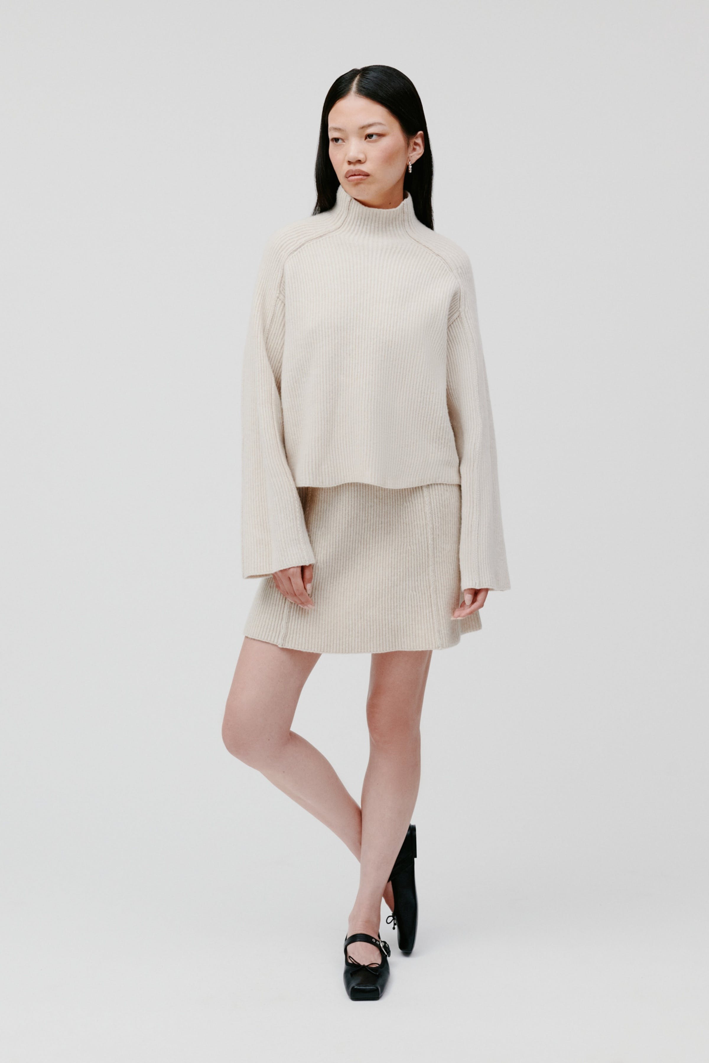 KEEVA Pullover LOOKBOOK FRONT 30600600-BE456
