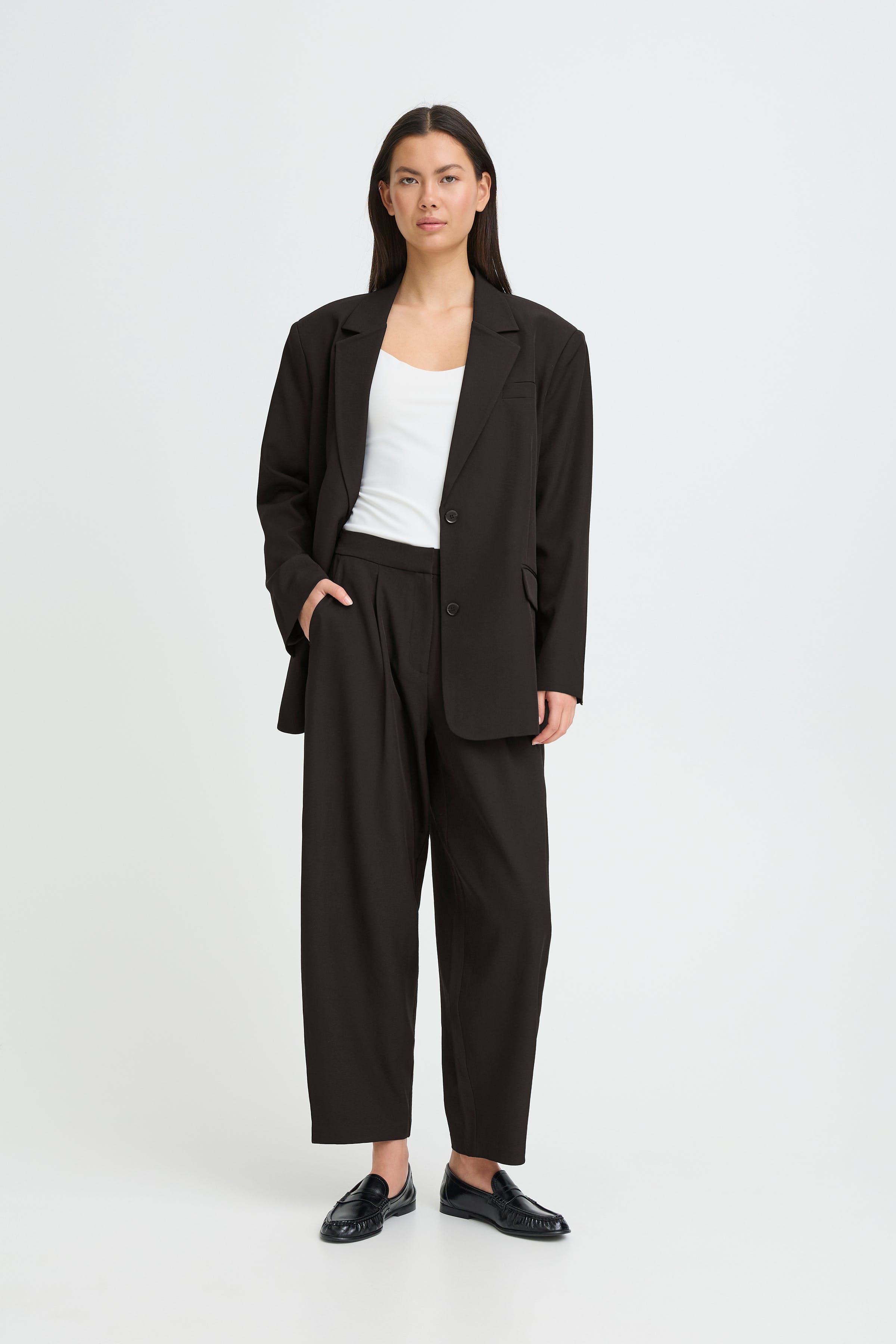 IHFAVA Barrel Trousers LOOKBOOK FRONT 20125681-194008