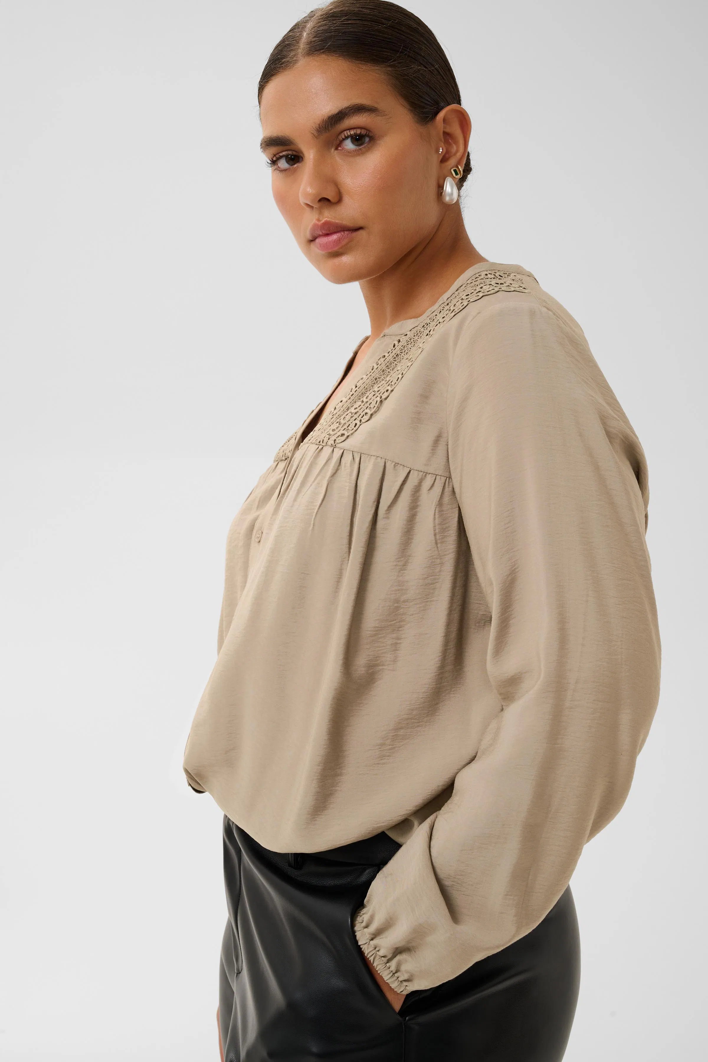 KCtine Tunika LOOKBOOK DETAIL 10584523-171311