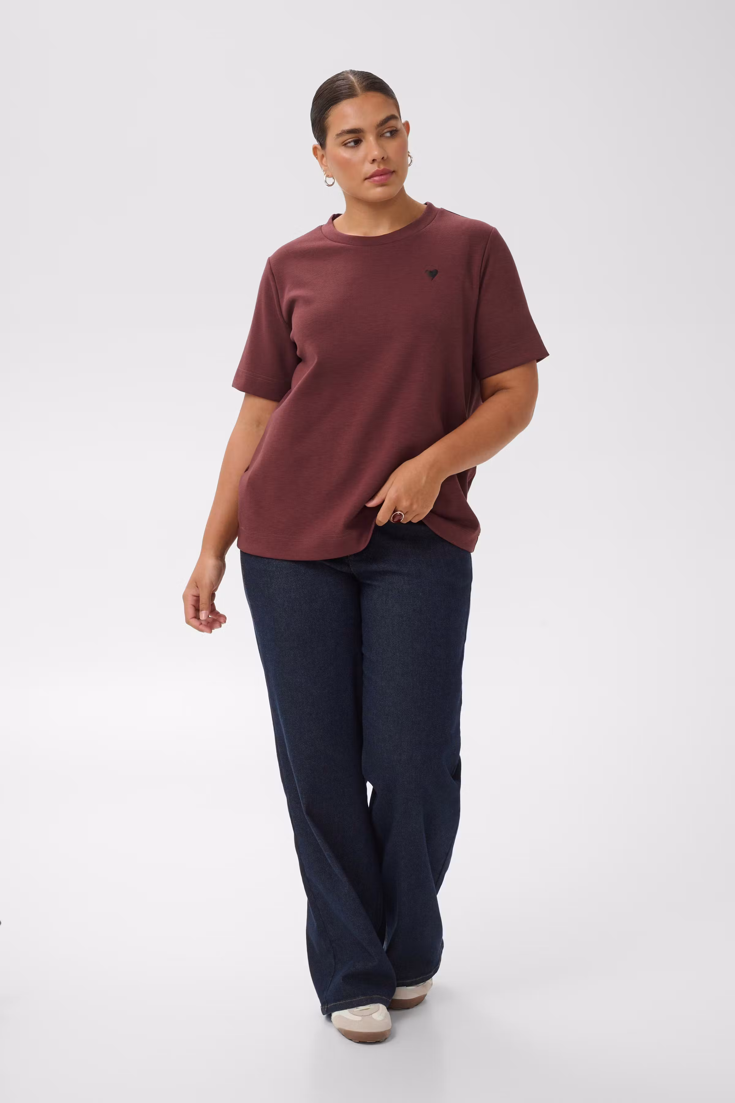 KClucy T-shirt LOOKBOOK FRONT 10584550-1000179