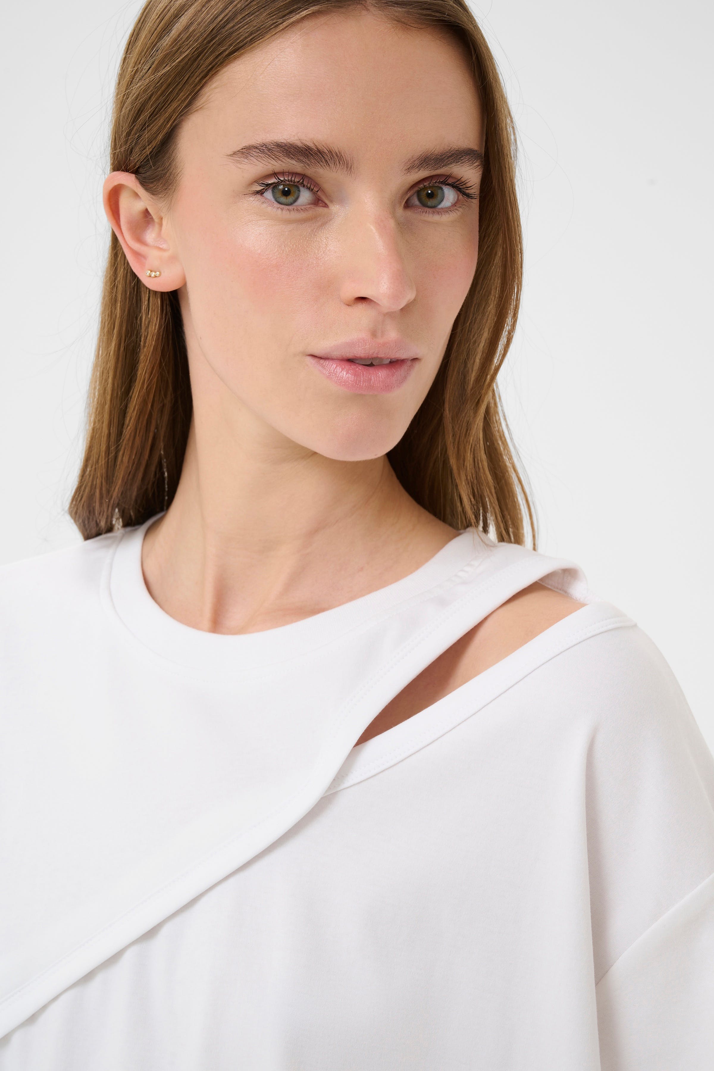 KBRenee T-shirt LOOKBOOK DETAIL 10105370-110601