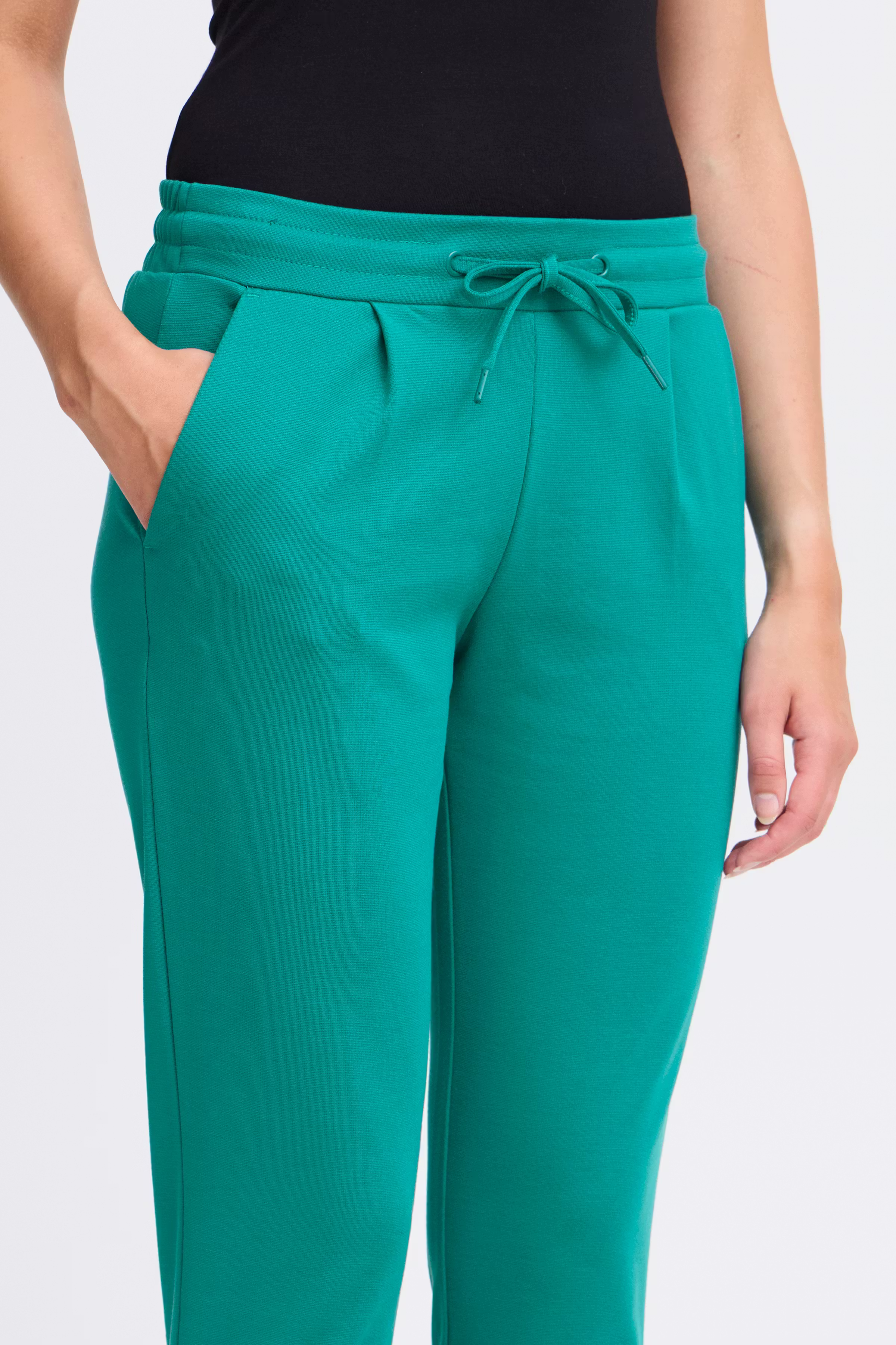 IHKATE Trousers LOOKBOOK DETAIL 20105036-184728