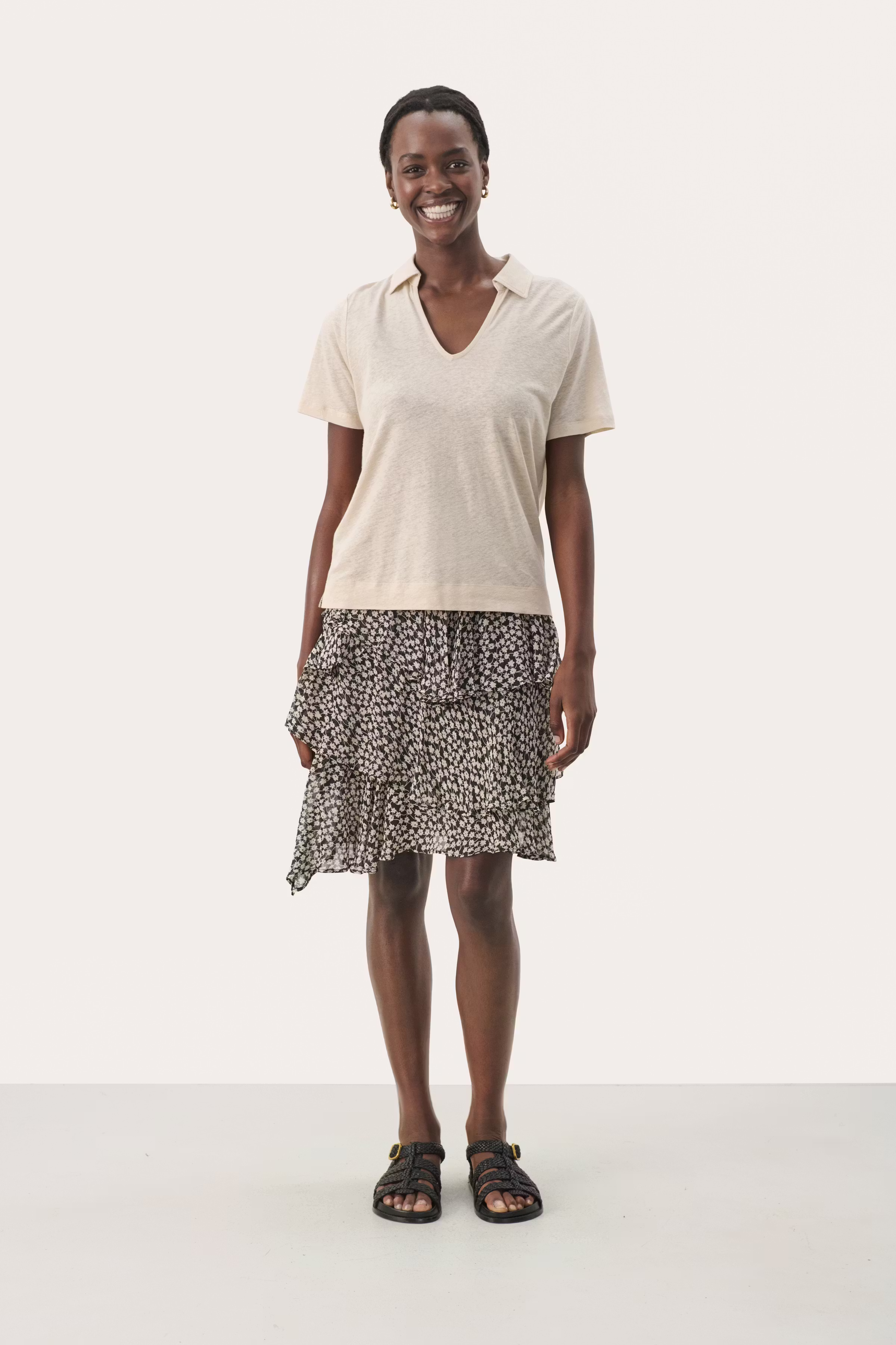 NabaPW linen blend T-shirt LOOKBOOK FRONT 30309417-130400