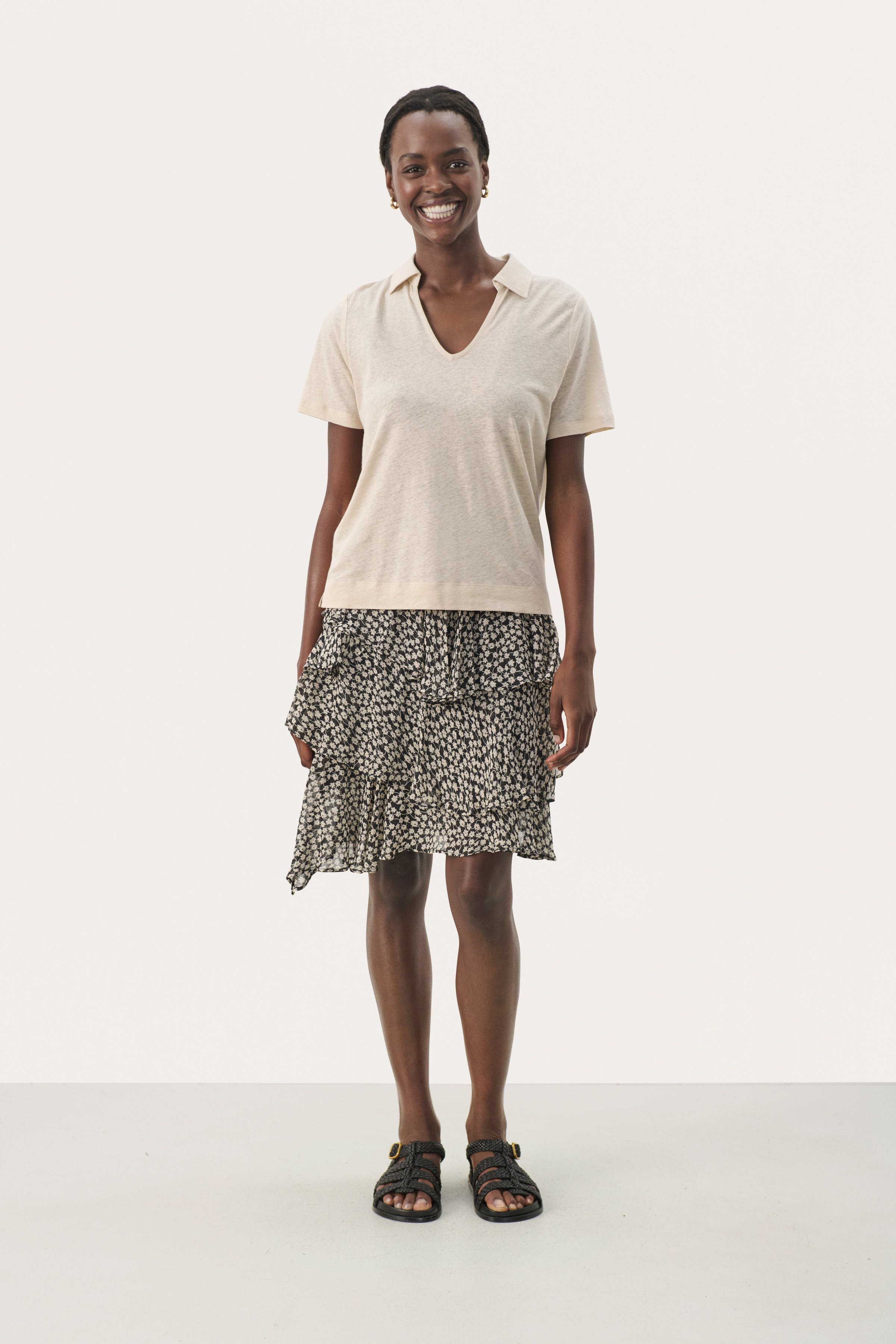 NabaPW linen blend T-shirt LOOKBOOK FRONT 30309417-130400