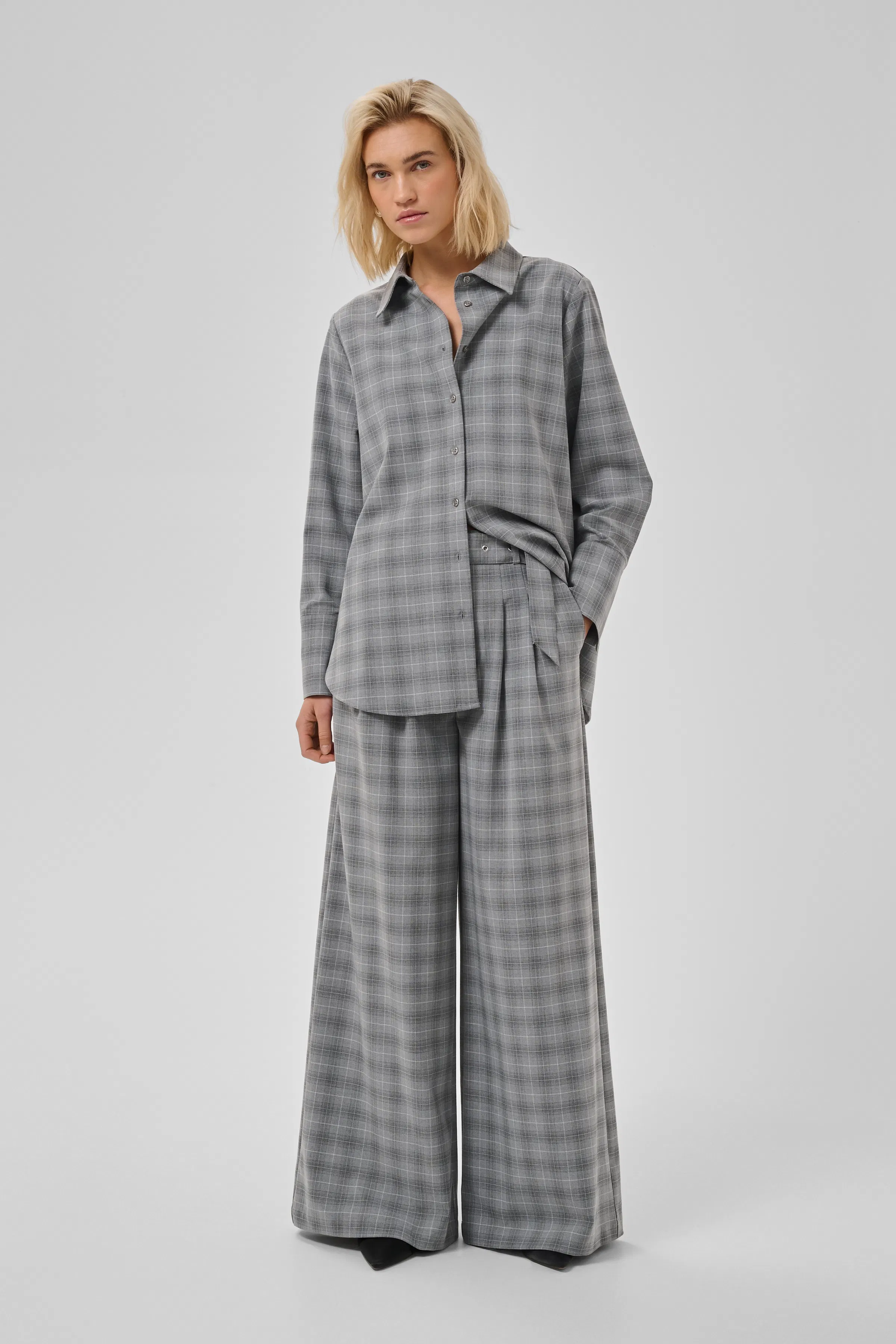 MWAda Broek LOOKBOOK FRONT 10705707-109267