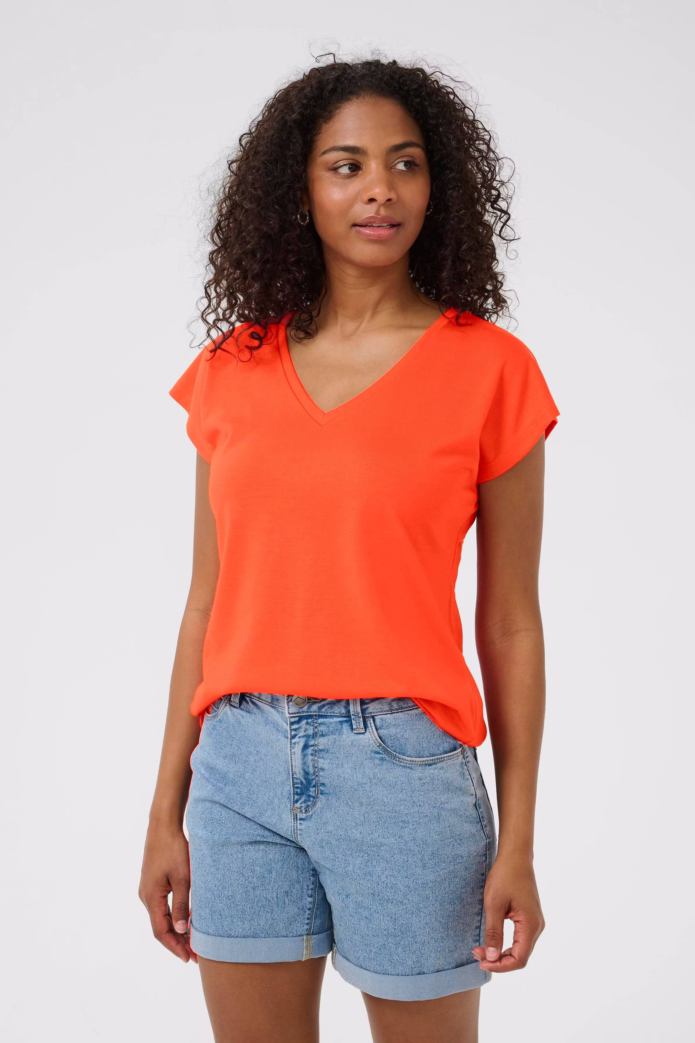 KAlise T-shirt LOOKBOOK FRONT 10504040-171558