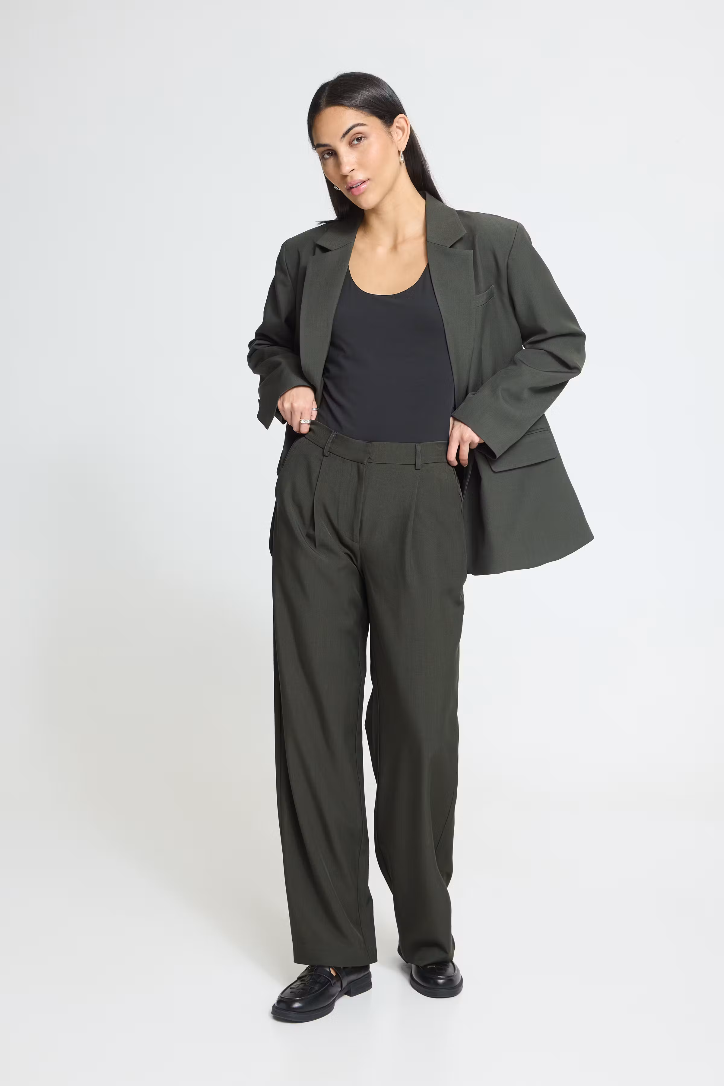 IHFAVA Trousers LOOKBOOK FRONT 20125679-1905091