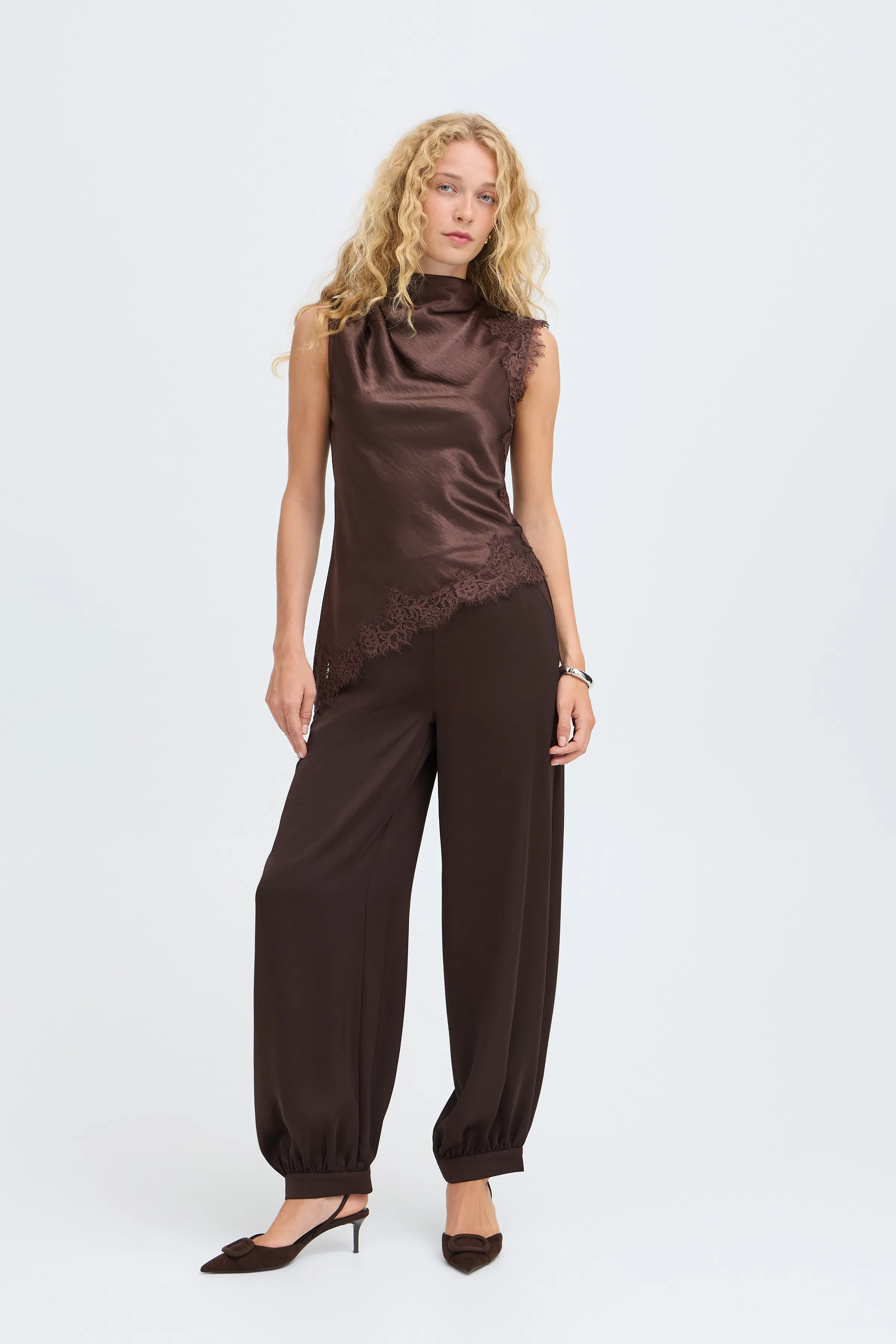 BYISA Trousers LOOKBOOK FRONT 20819714-191016