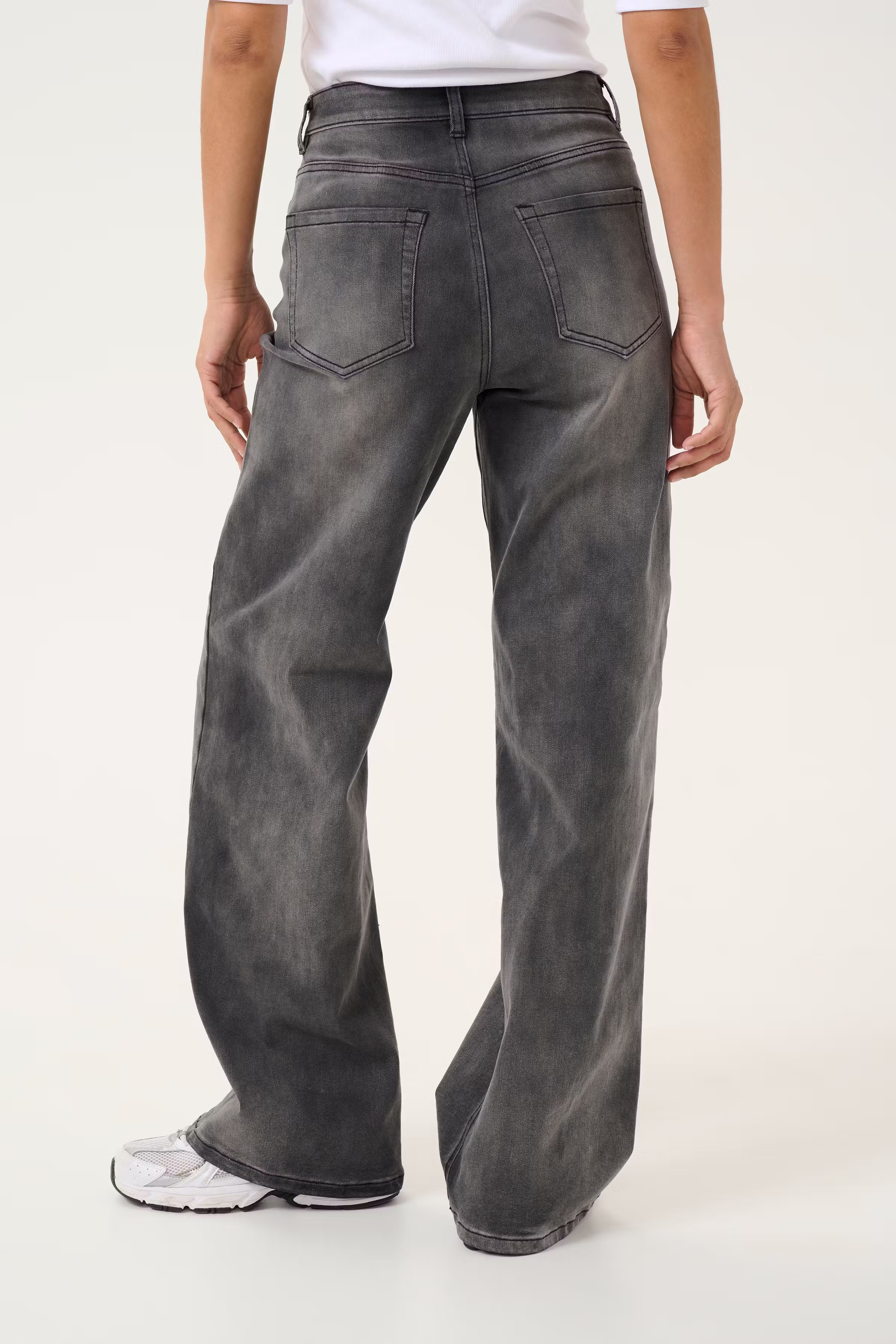 KAsinem Straight Jeans LOOKBOOK BACK 10509518-103162