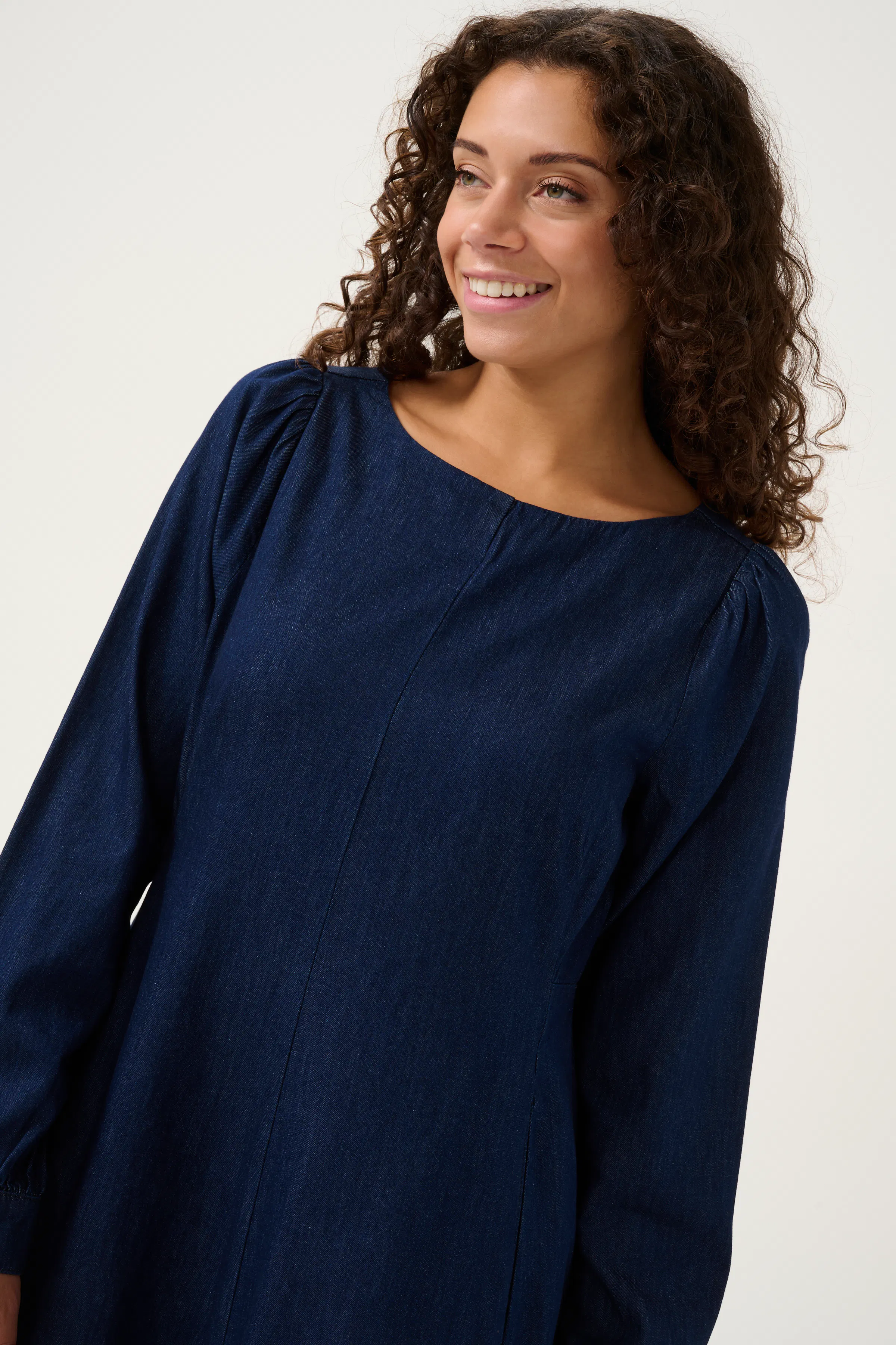CUarpa denimkjole LOOKBOOK DETAIL 50110205-500119