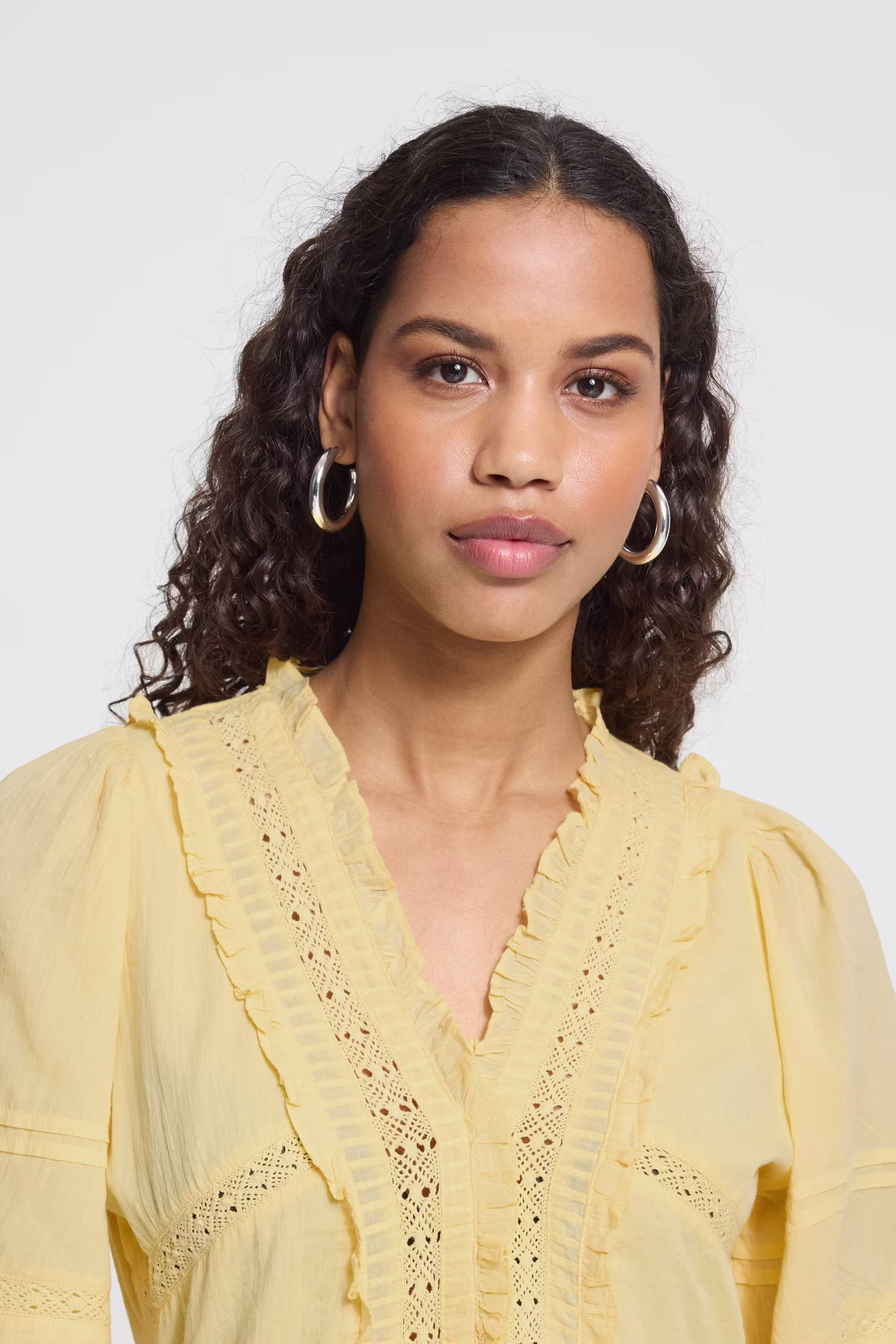 IHVOILANA Kjole LOOKBOOK DETAIL 20126705-120720