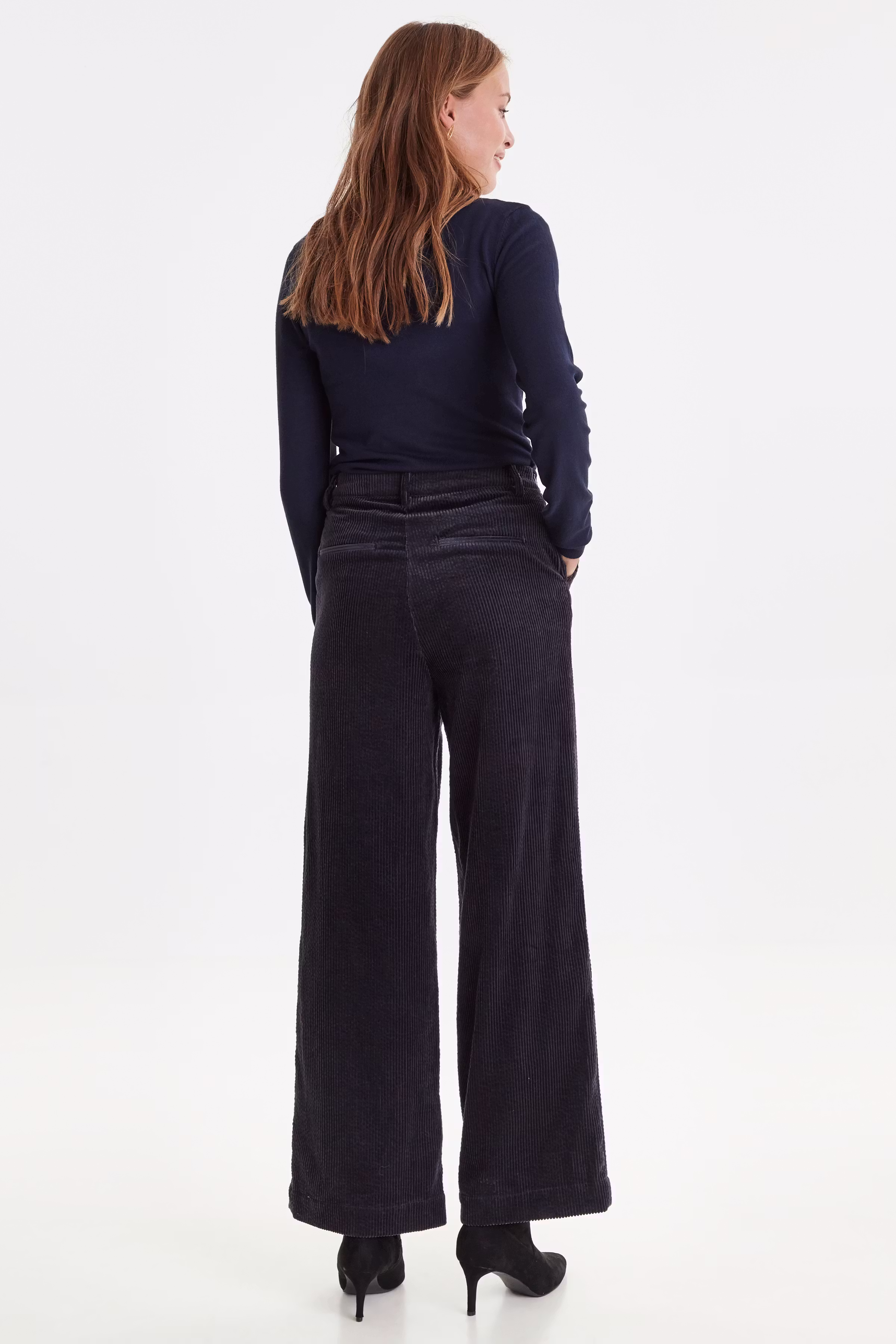 IHMAFA Pullover LOOKBOOK BACK 103646-14044