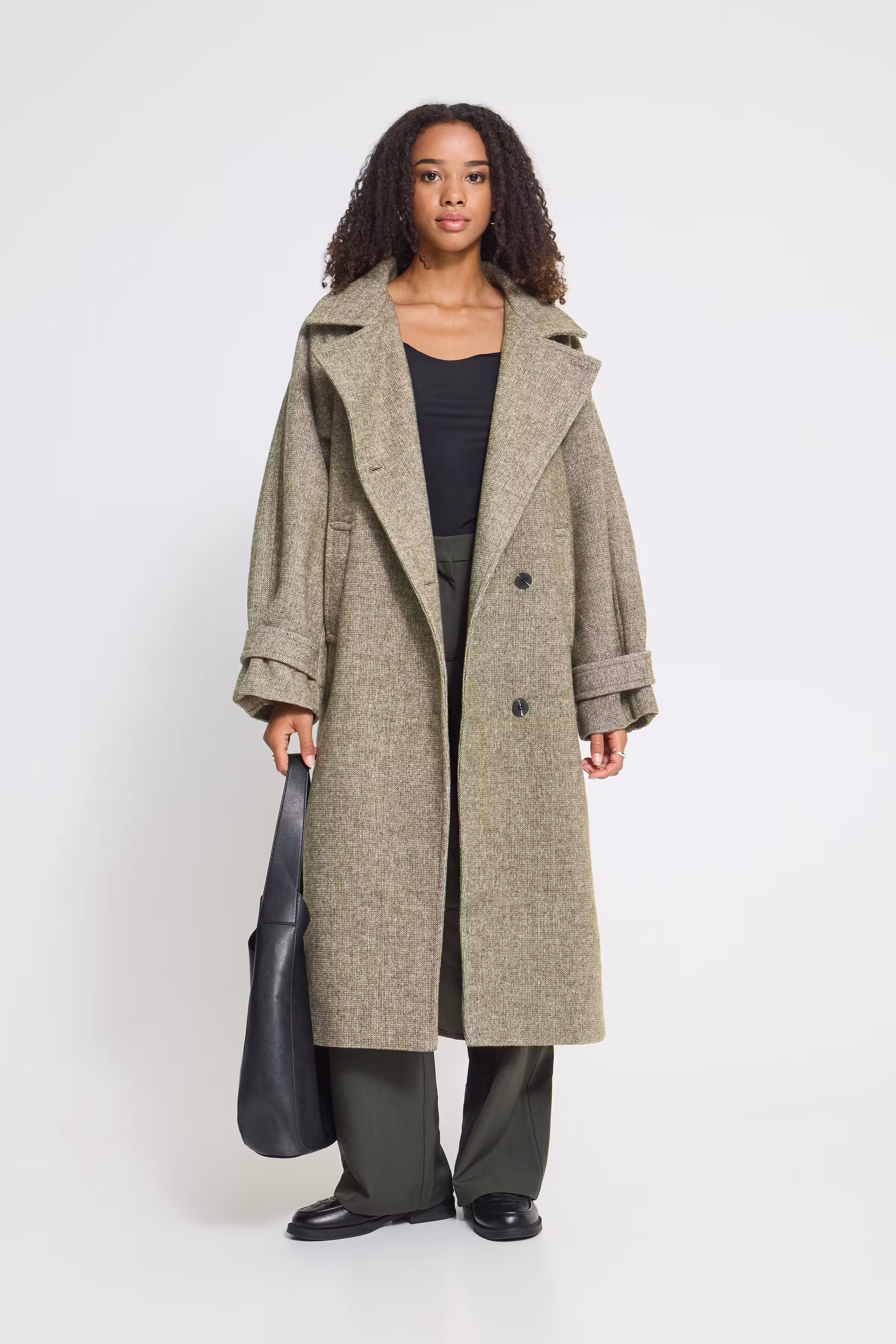 IHGAZIVA Ytterplagg LOOKBOOK FRONT 20121199-1705171