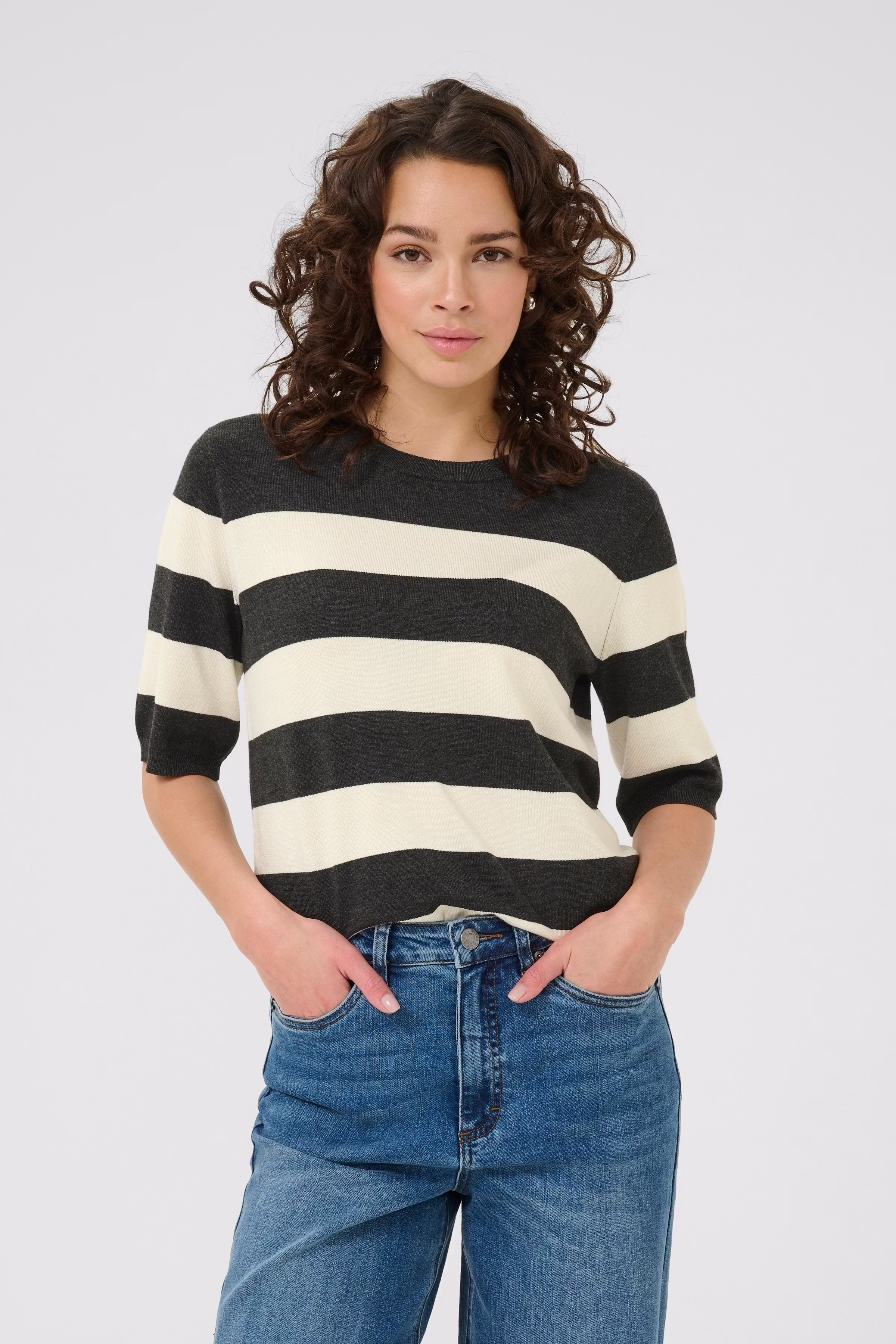 KAlizza Pullover LOOKBOOK FRONT 10508410-108416