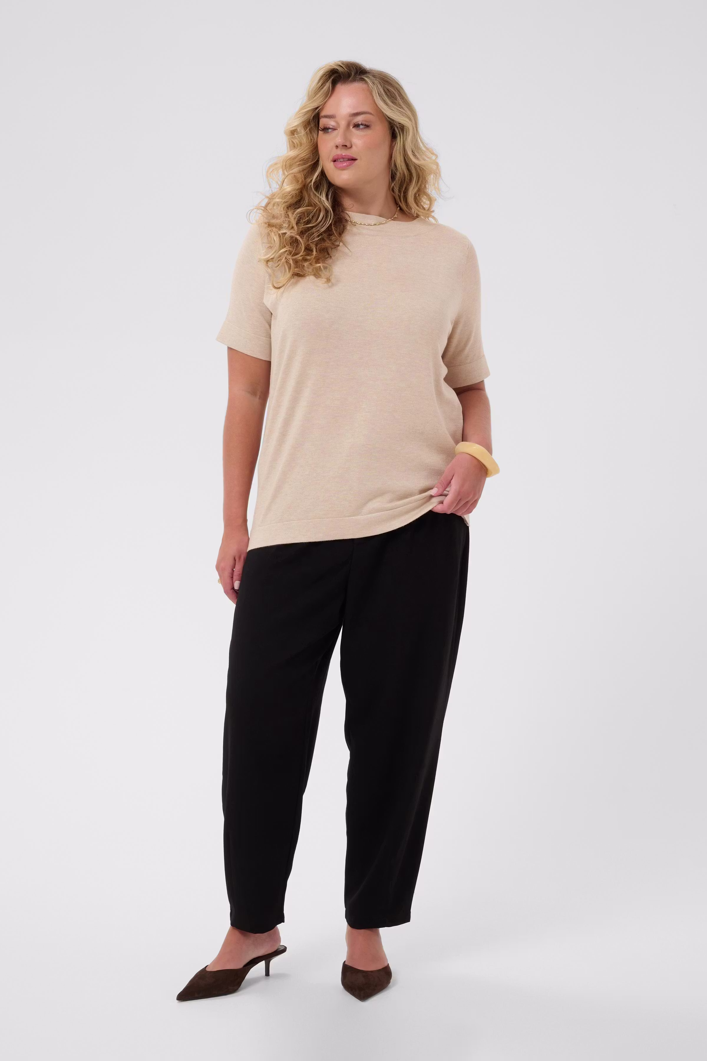 KClizzy Pullover LOOKBOOK FRONT 10584456-1513051