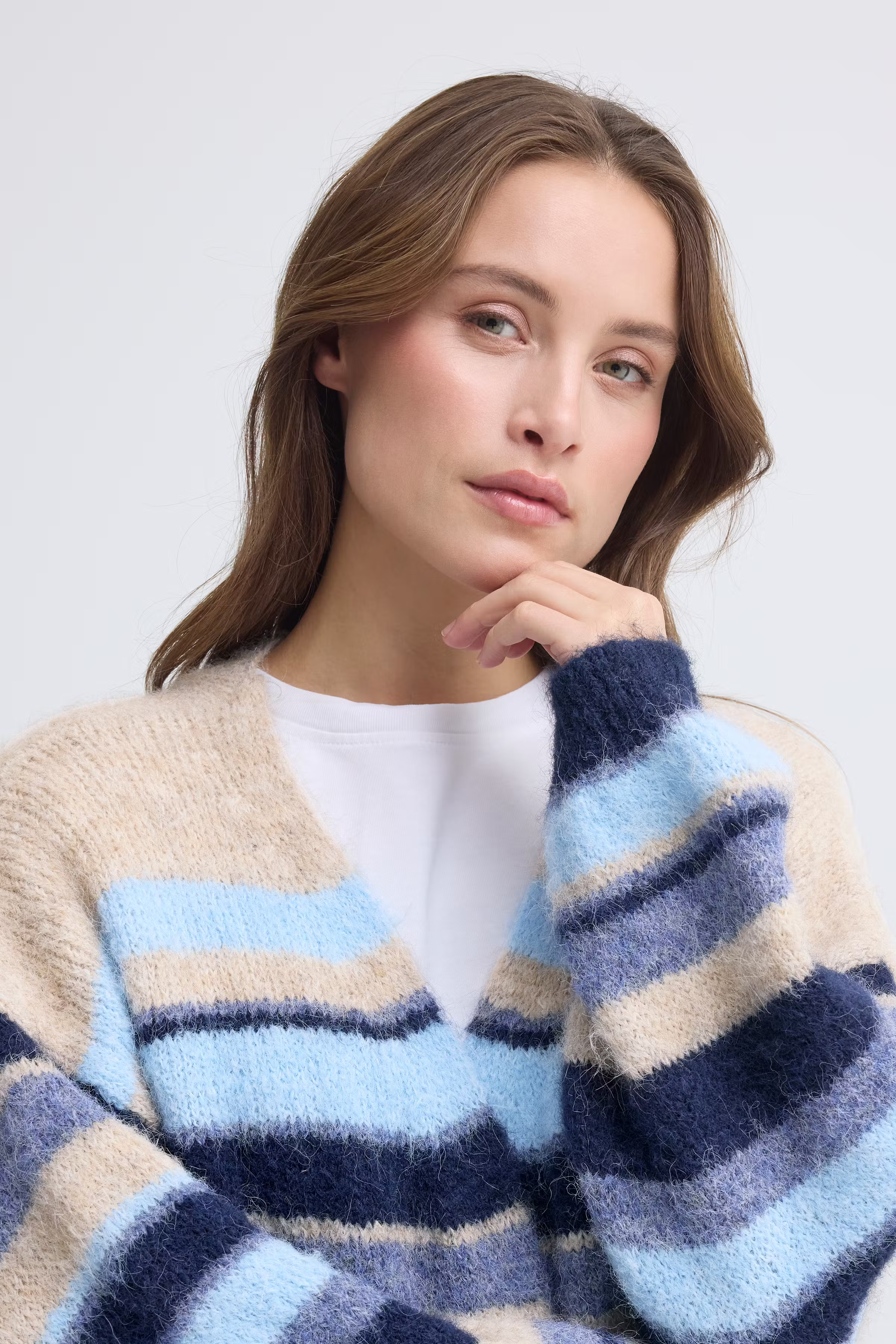 SBXBINA Cardigan LOOKBOOK DETAIL 22101184-193923