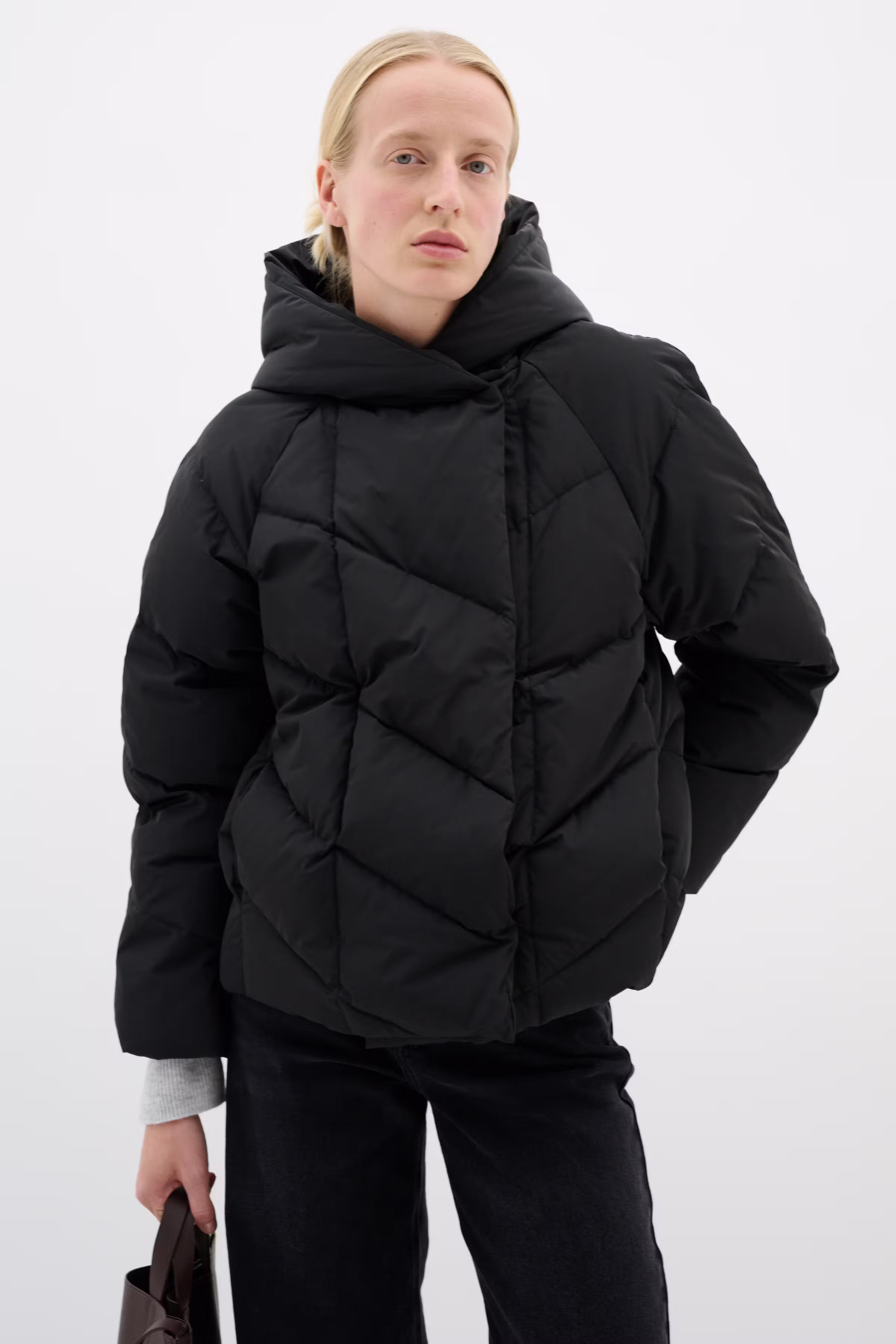 YazIW Short down Coat LOOKBOOK FRONT 30110619-194008