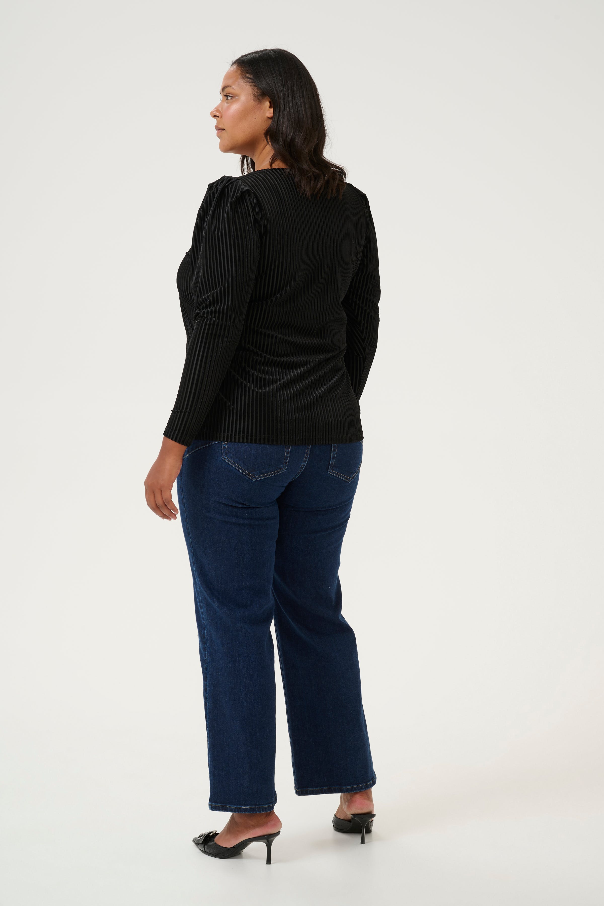 KCcacanna T-shirt LOOKBOOK BACK 10582774-106480