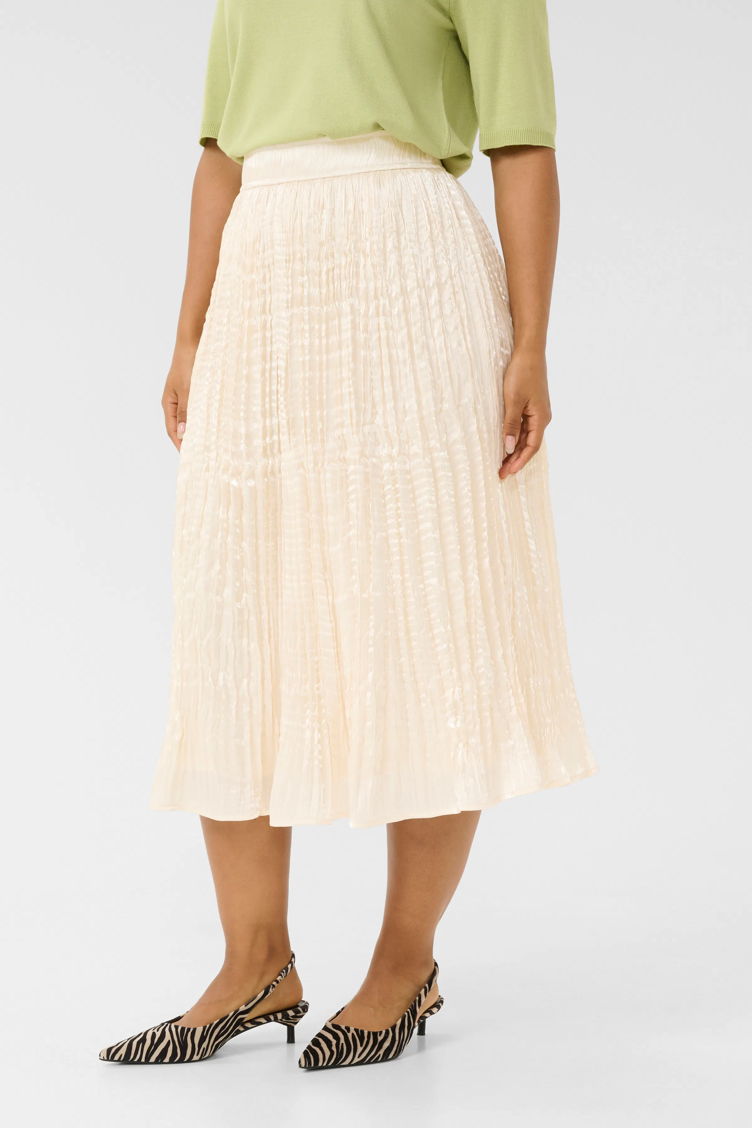 CUlalo Skirt in spring gardenia / white polyester