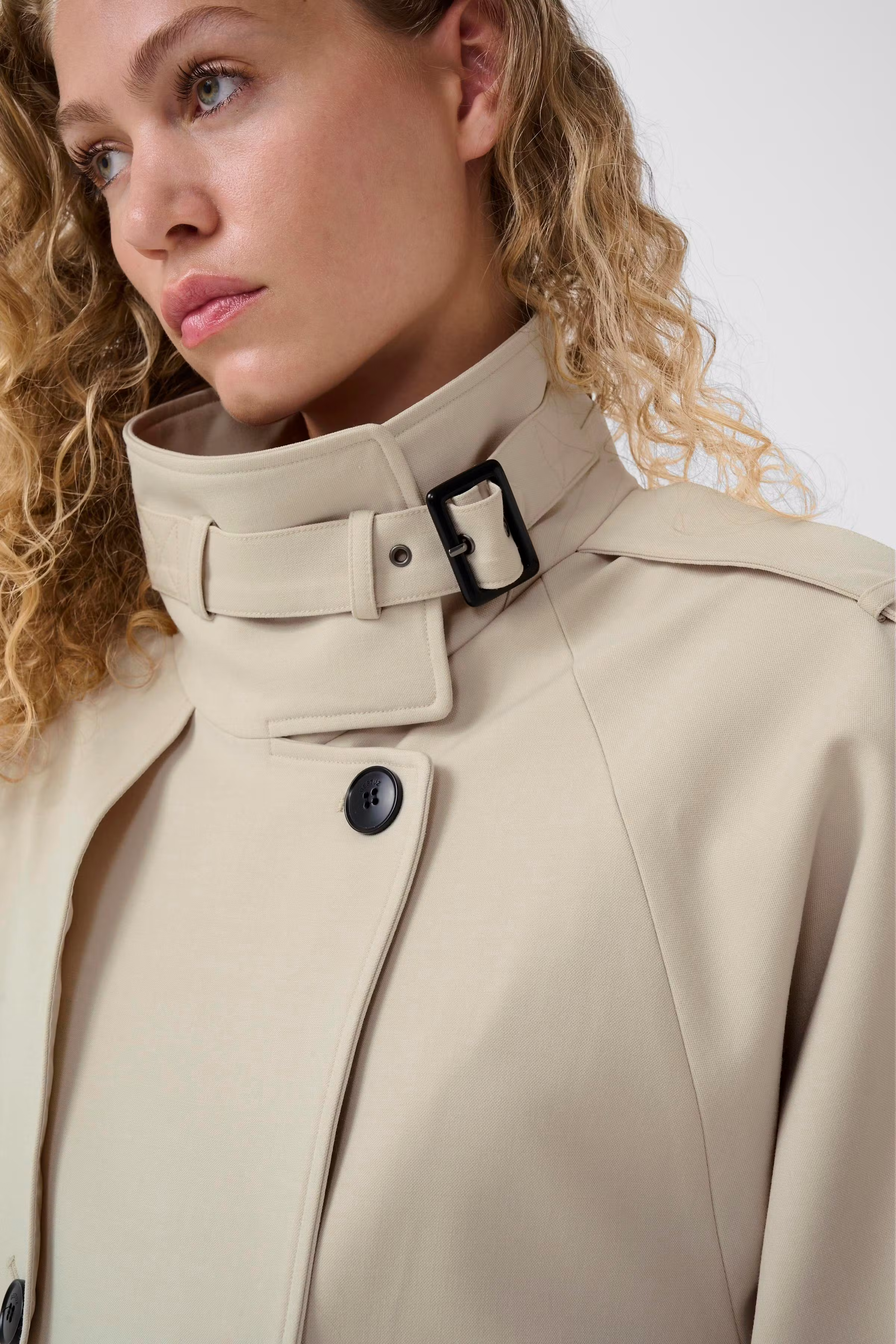 GZavic Trench coat LOOKBOOK DETAIL 10910899-130404
