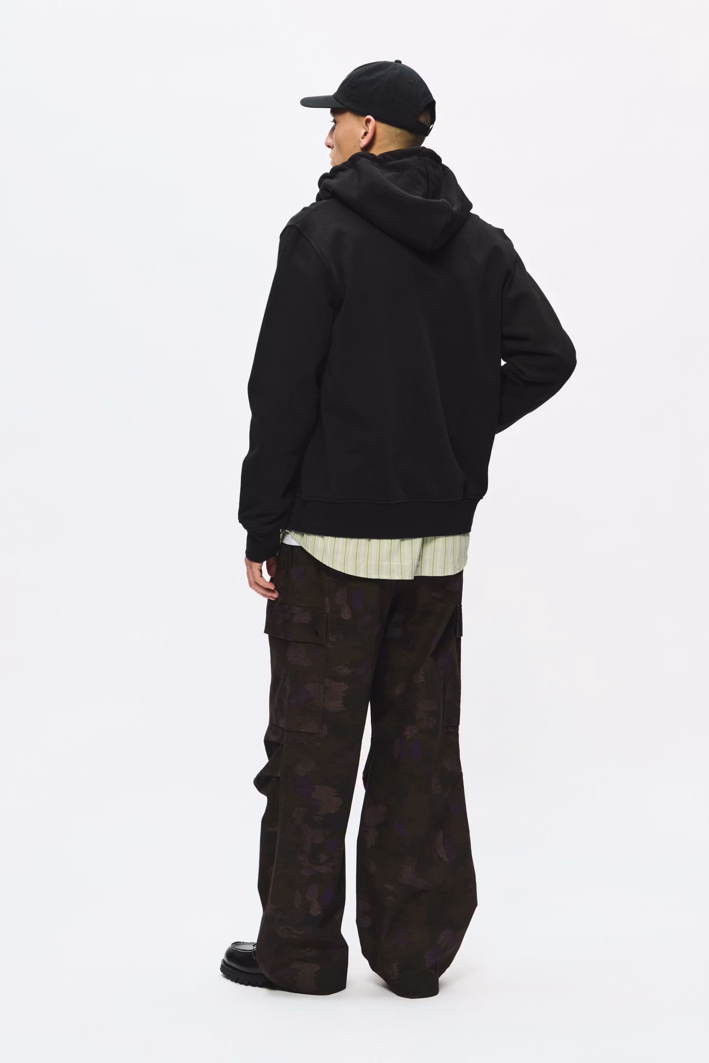WWIan Sweatshirt LOOKBOOK BACK 30252263-303700