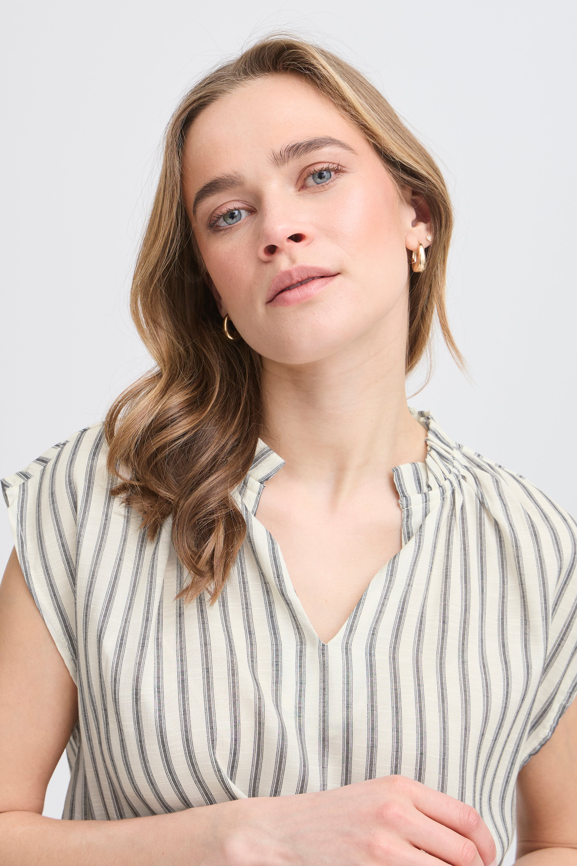 FRALYSSA Top LOOKBOOK DETAIL 20616095-205137