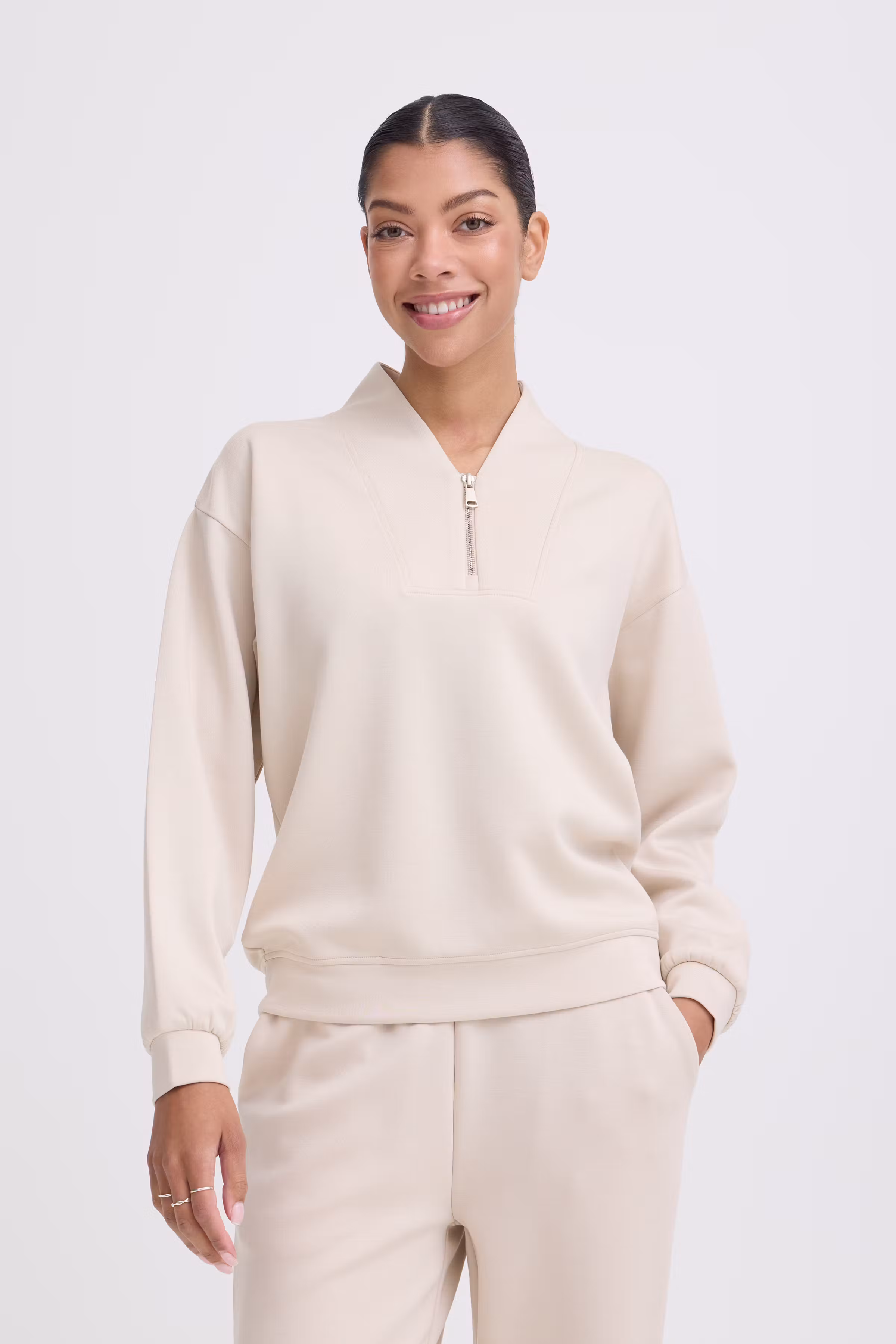 BYPUSTI Sweatshirt LOOKBOOK FRONT 20819663-130401