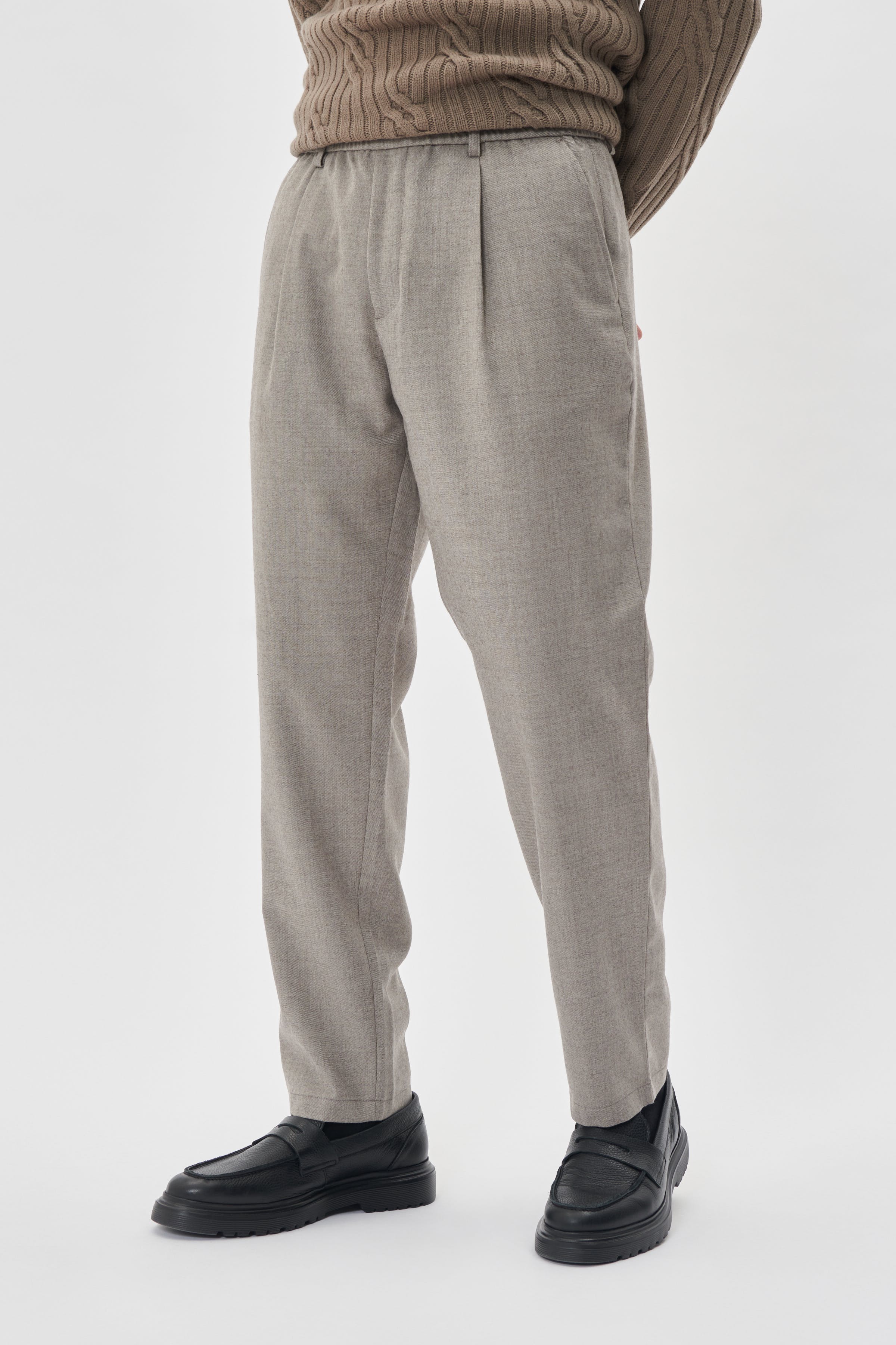 MAjay Byxor LOOKBOOK FRONT 30207504-1705101