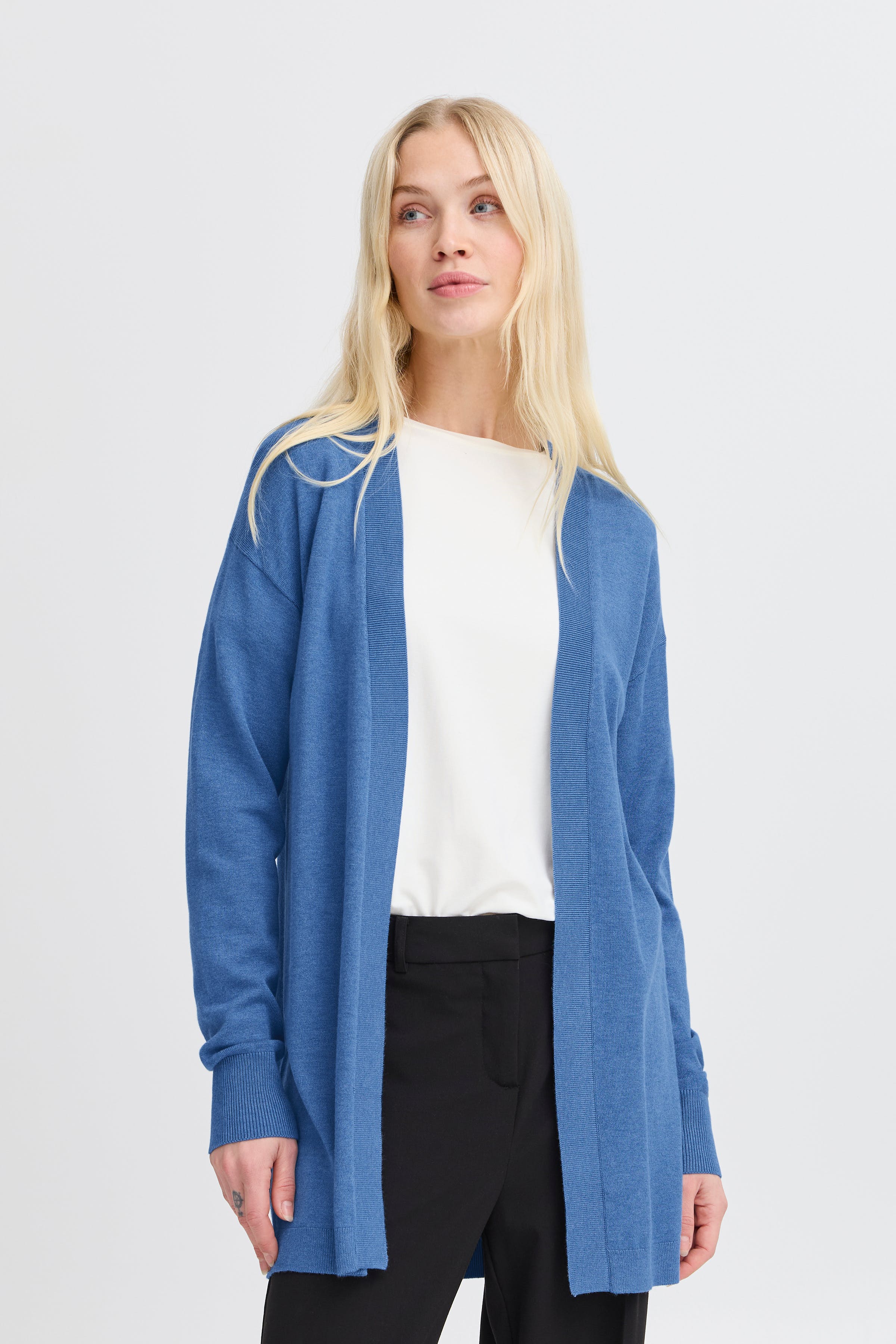 BYMMORLA Cardigan LOOKBOOK FRONT 20814392-1740281