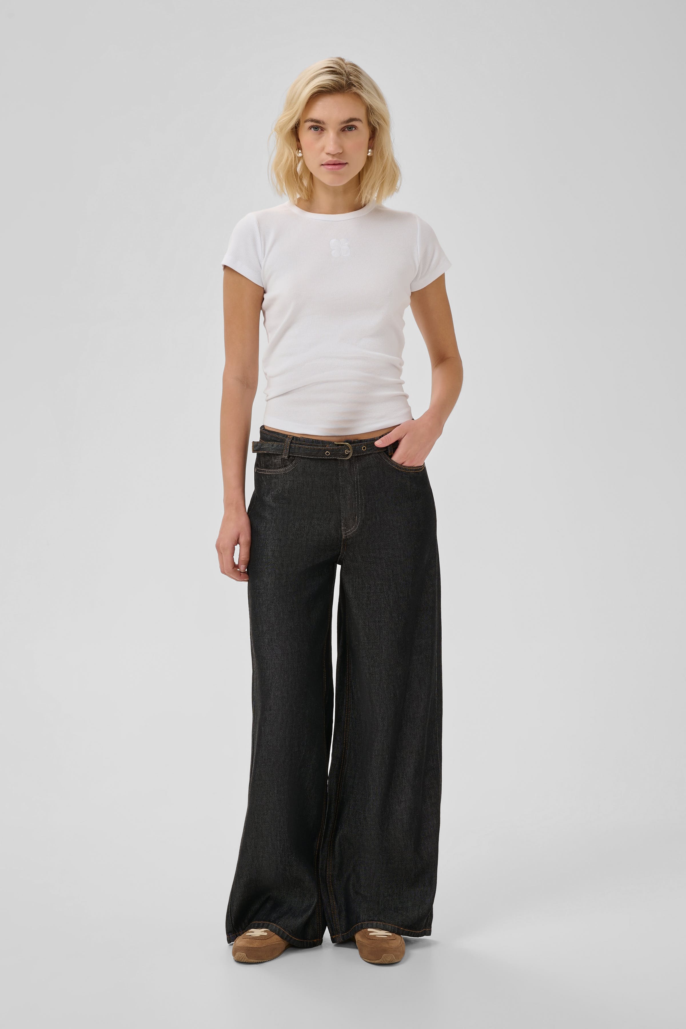 MWTasma Wide jeans LOOKBOOK FRONT 10705476-100073
