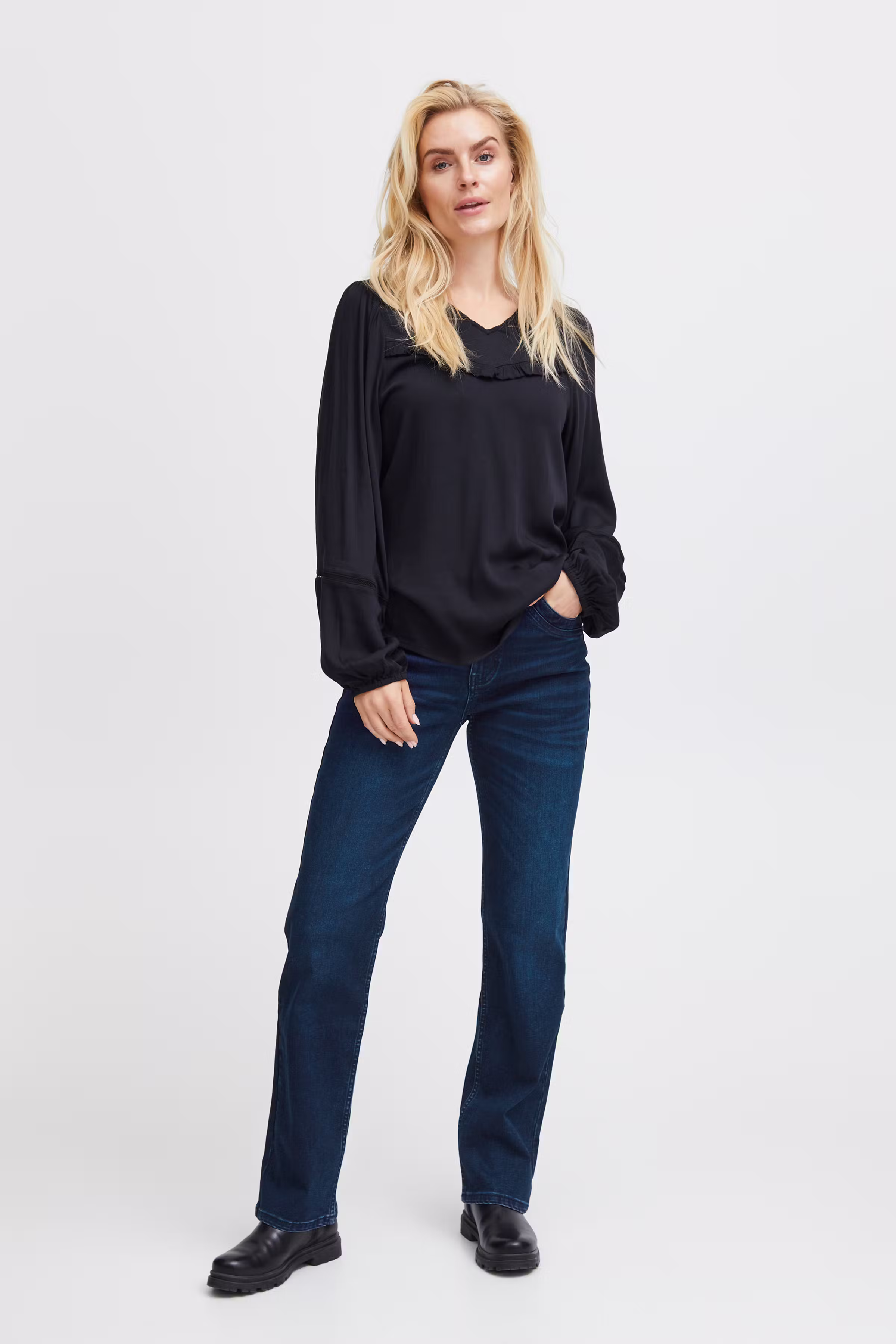 PZCARLA Jeans LOOKBOOK FRONT 50207829-201334