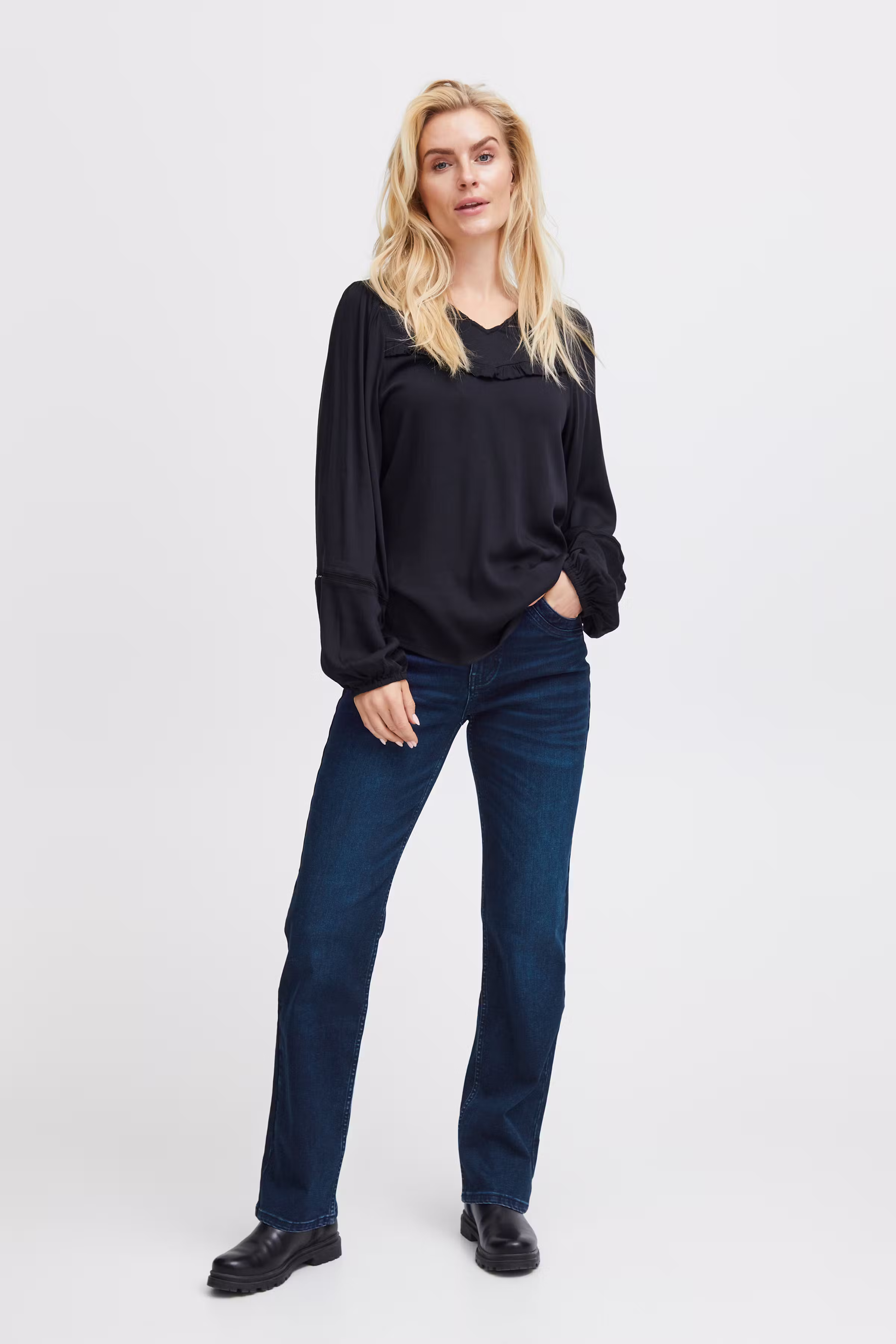 PZCARLA Jeans LOOKBOOK FRONT 50207829-201334