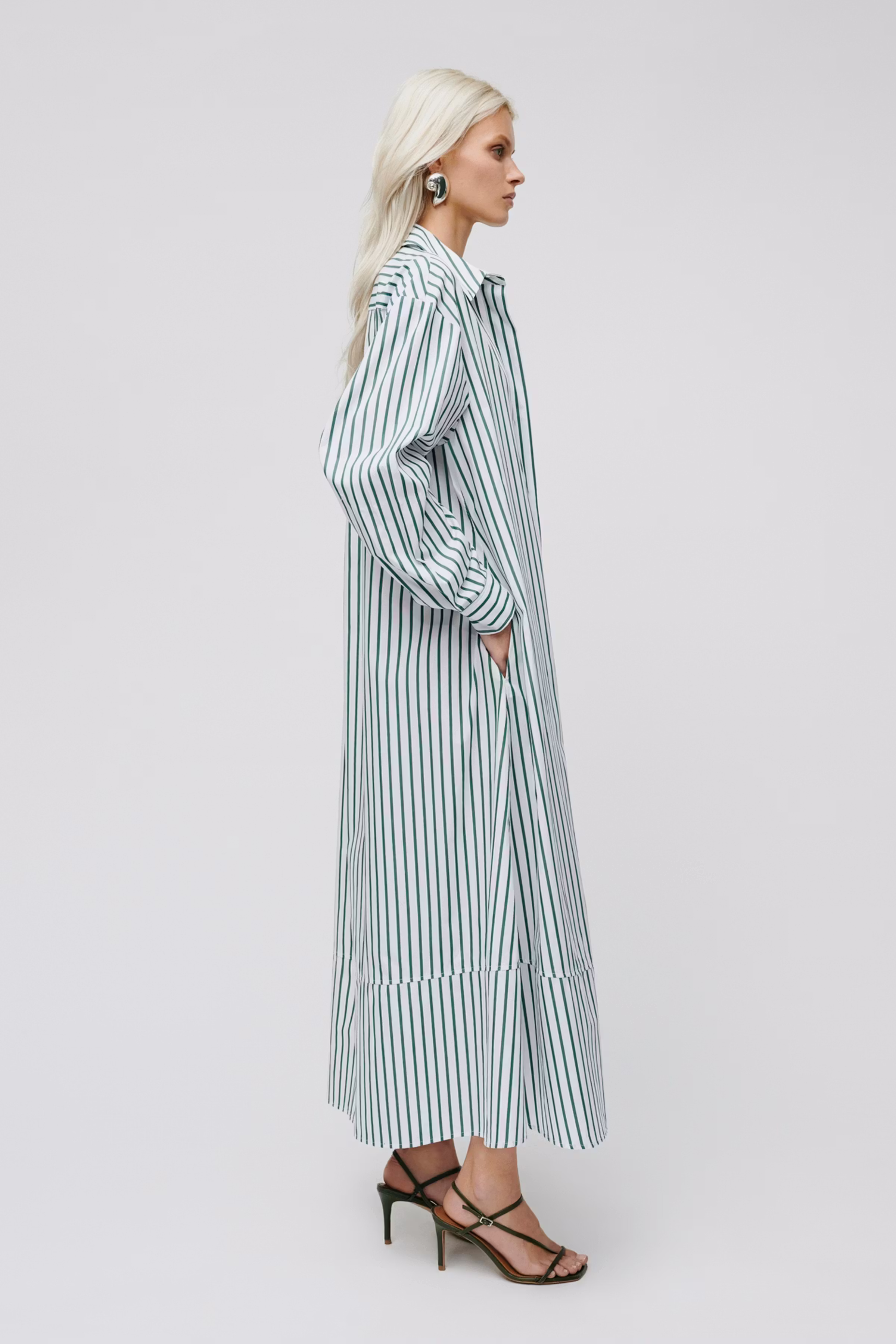 DINA Dress LOOKBOOK FRONT 30600407-MC2100