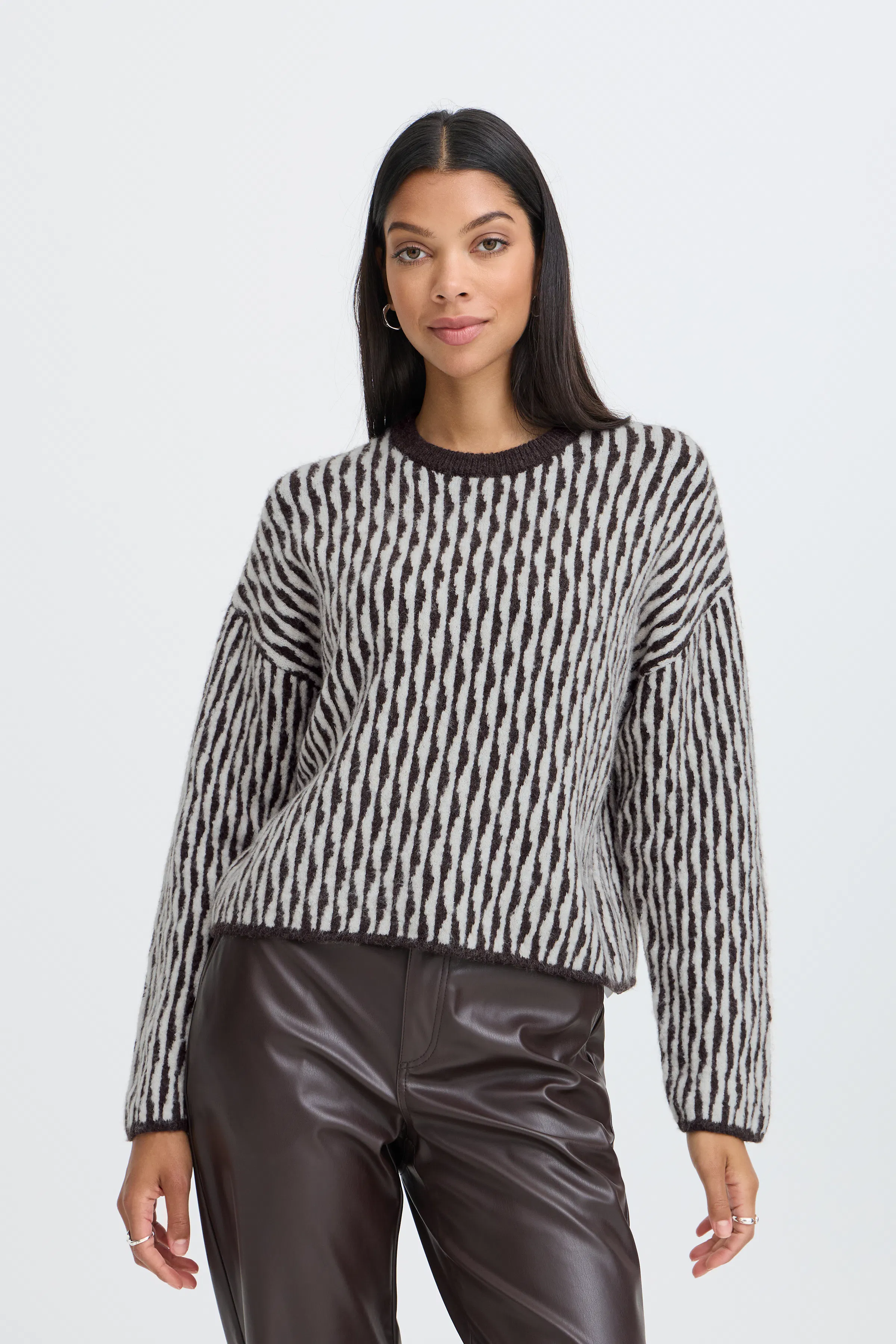 BYOJULA Pullover LOOKBOOK FRONT 20819107-900014396