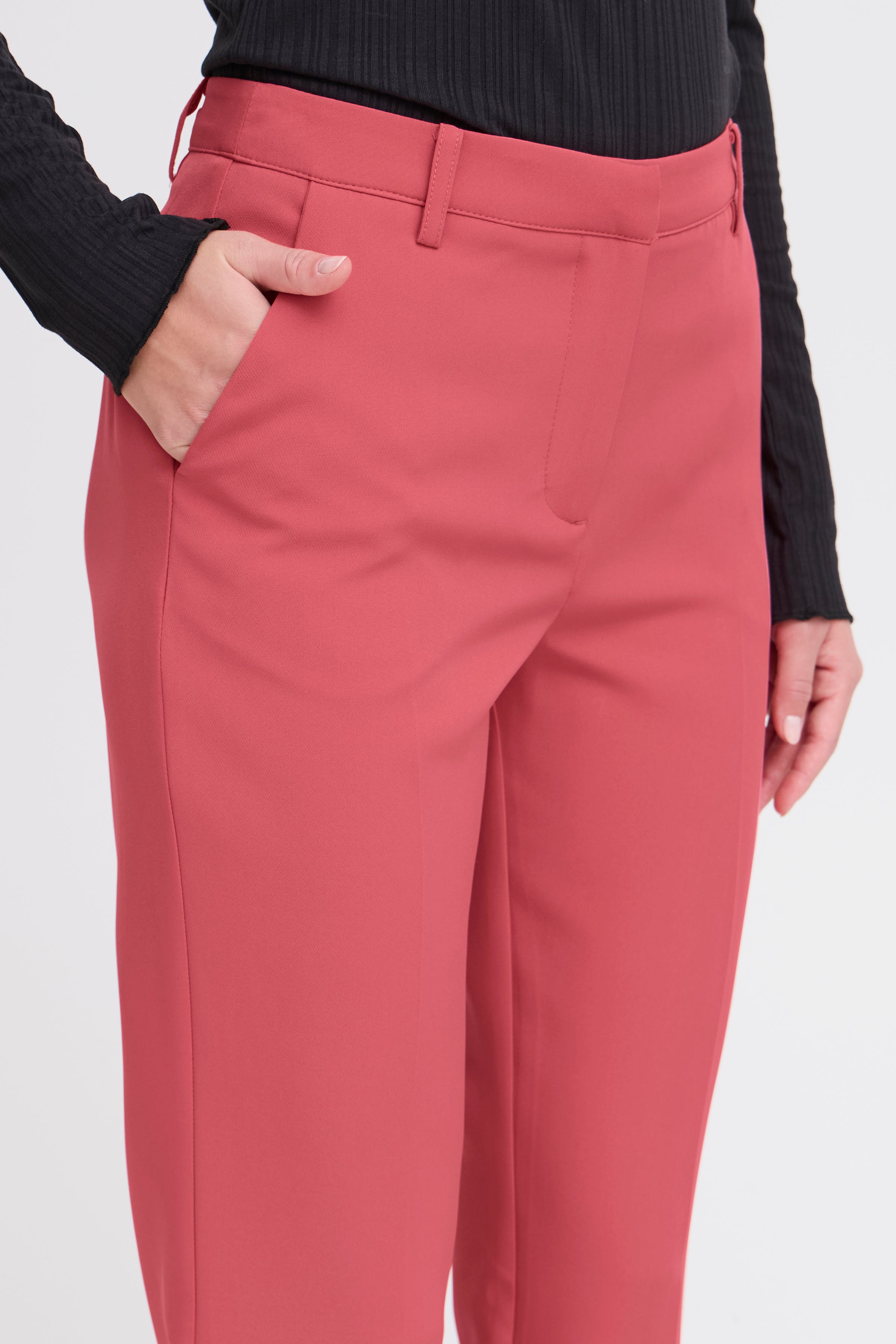 IHLEXI Trousers LOOKBOOK DETAIL 20111211-171633