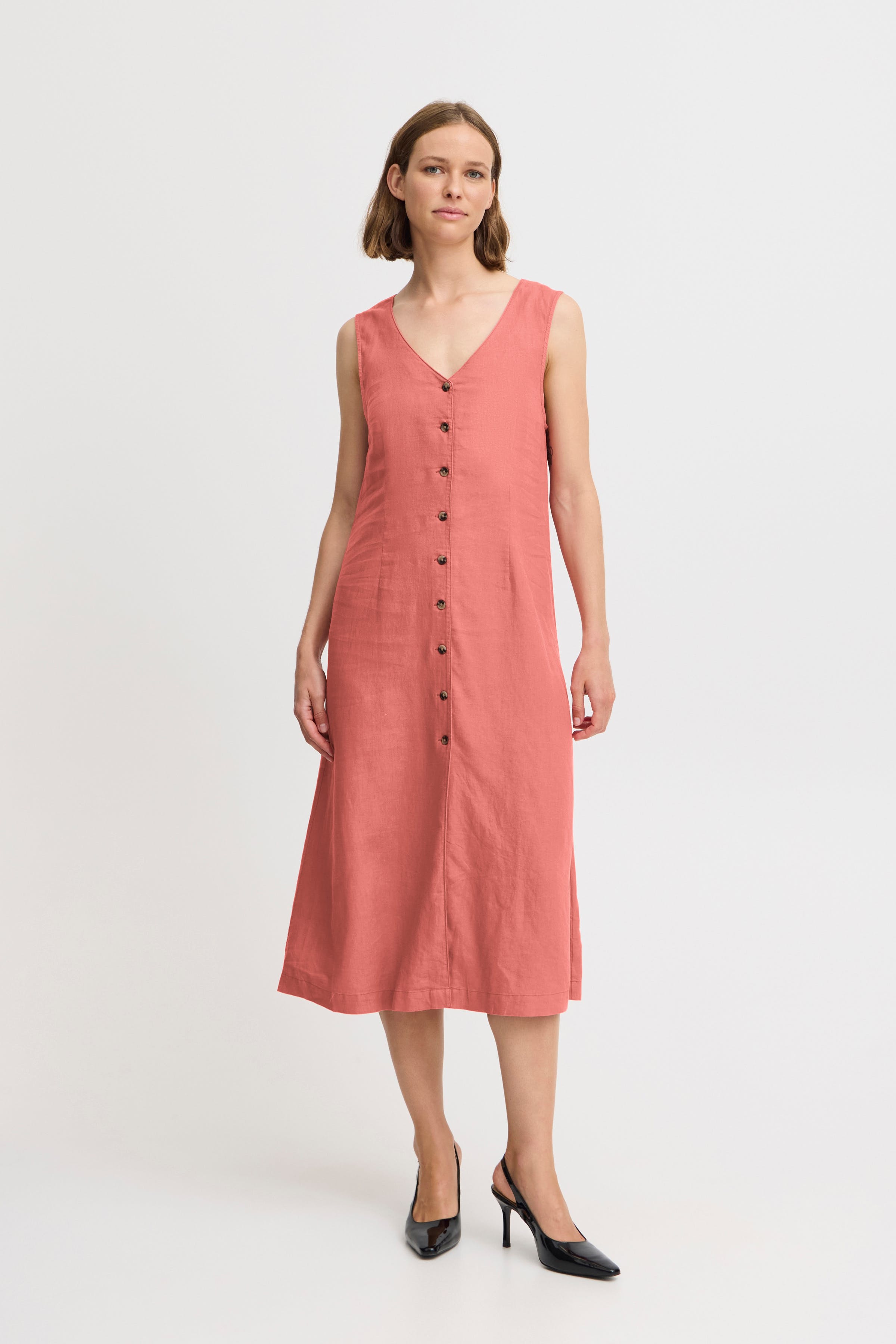 BYFALAKKA Kleid LOOKBOOK FRONT 20816615-181436